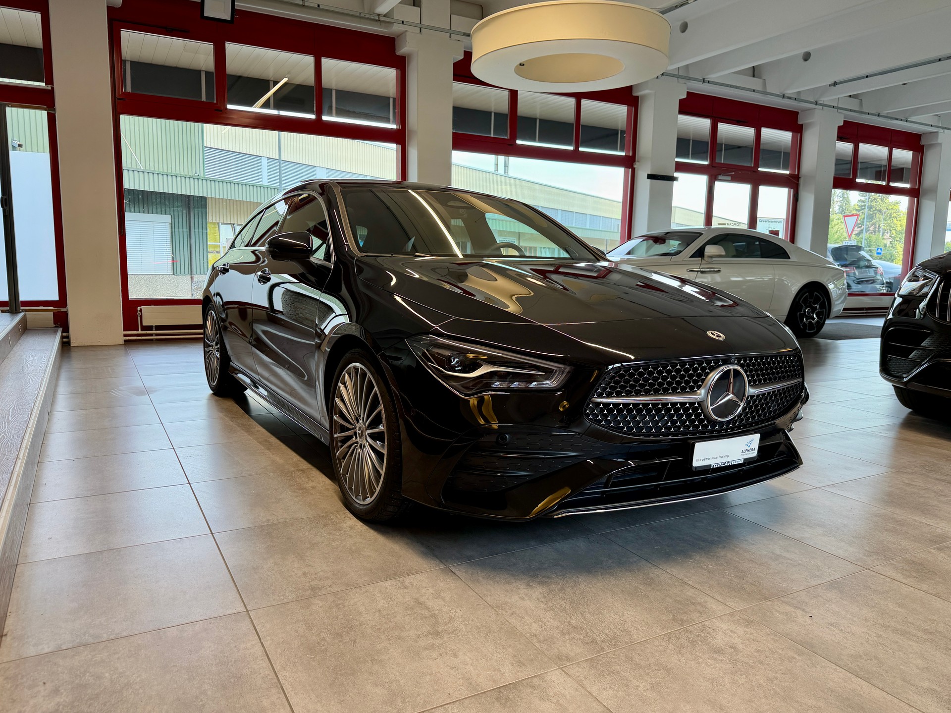 MERCEDES-BENZ CLA Shooting Brake 200 AMG LINE 7G-DCT-image-6