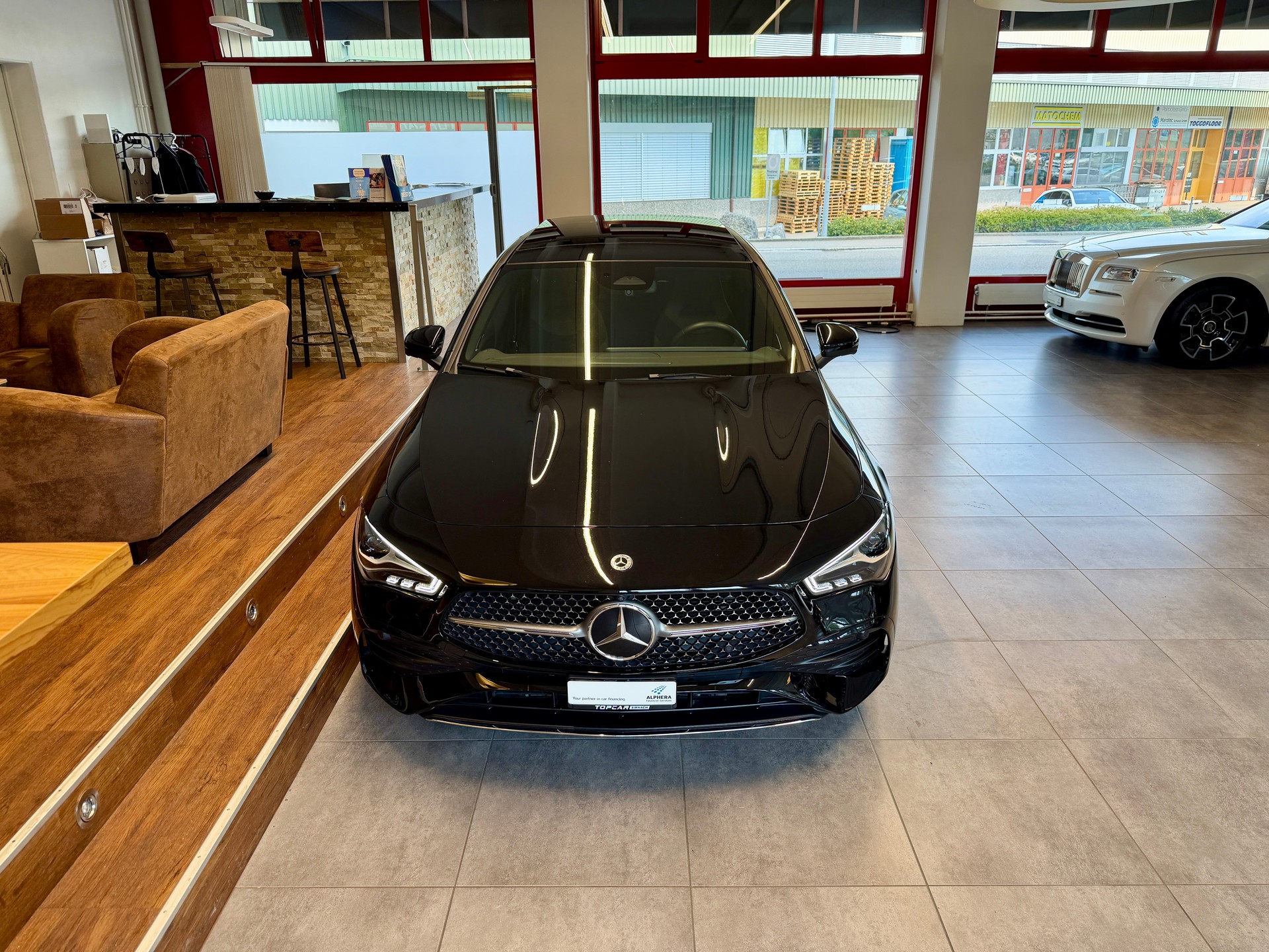 MERCEDES-BENZ CLA Shooting Brake 200 AMG LINE 7G-DCT-image-8