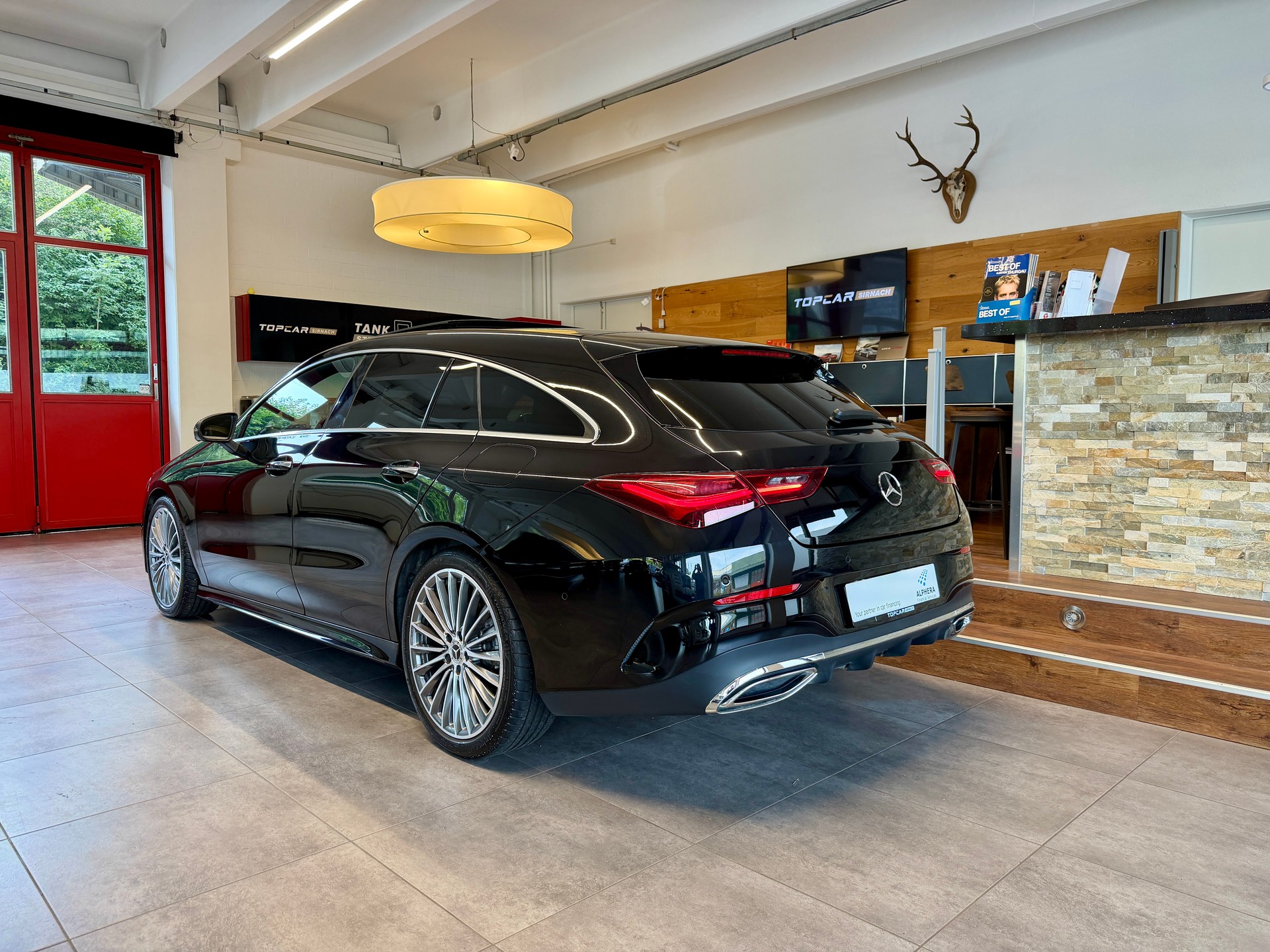 MERCEDES-BENZ CLA Shooting Brake 200 AMG LINE 7G-DCT-image-3