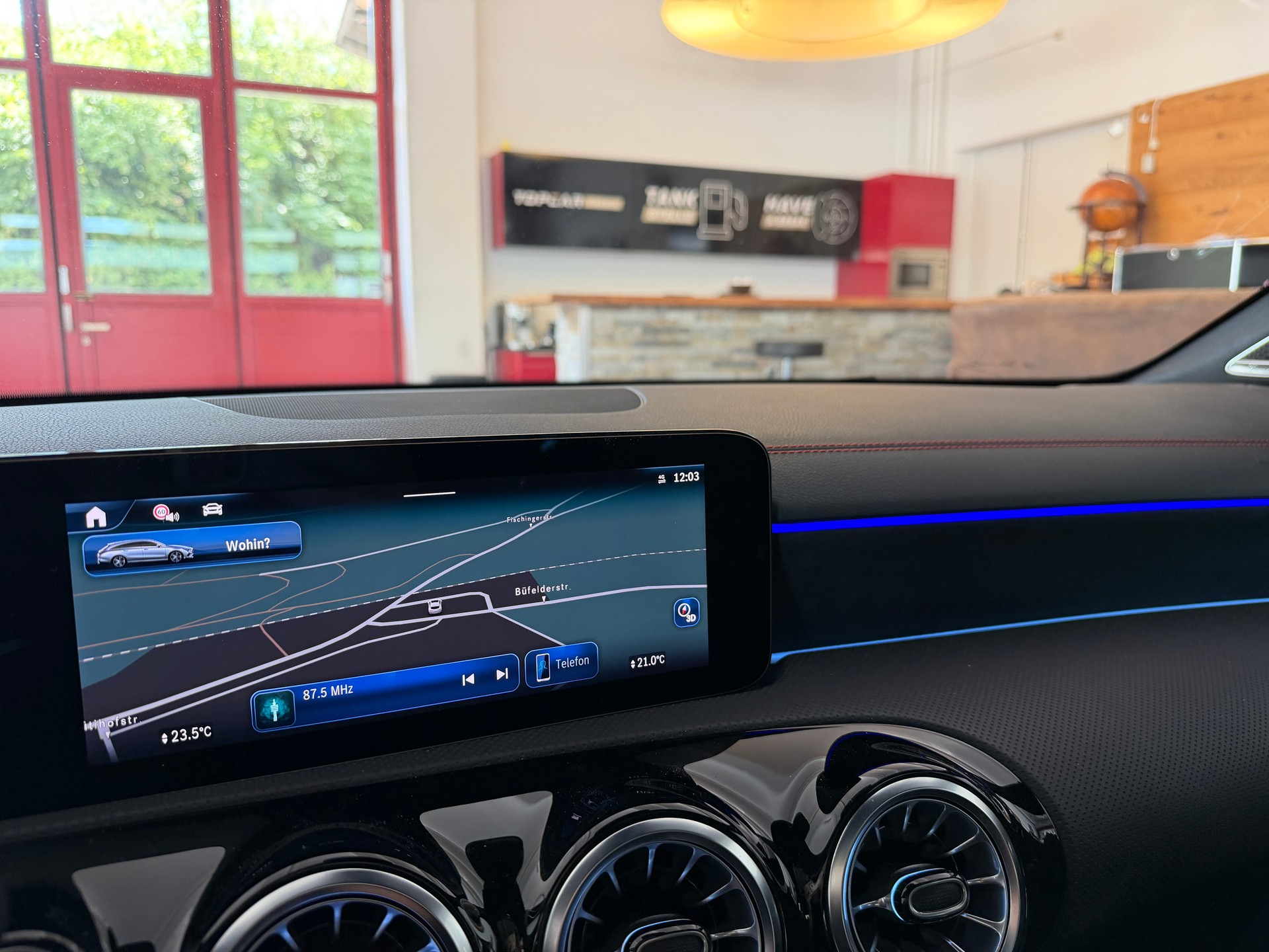 MERCEDES-BENZ CLA Shooting Brake 200 AMG LINE 7G-DCT-image-20