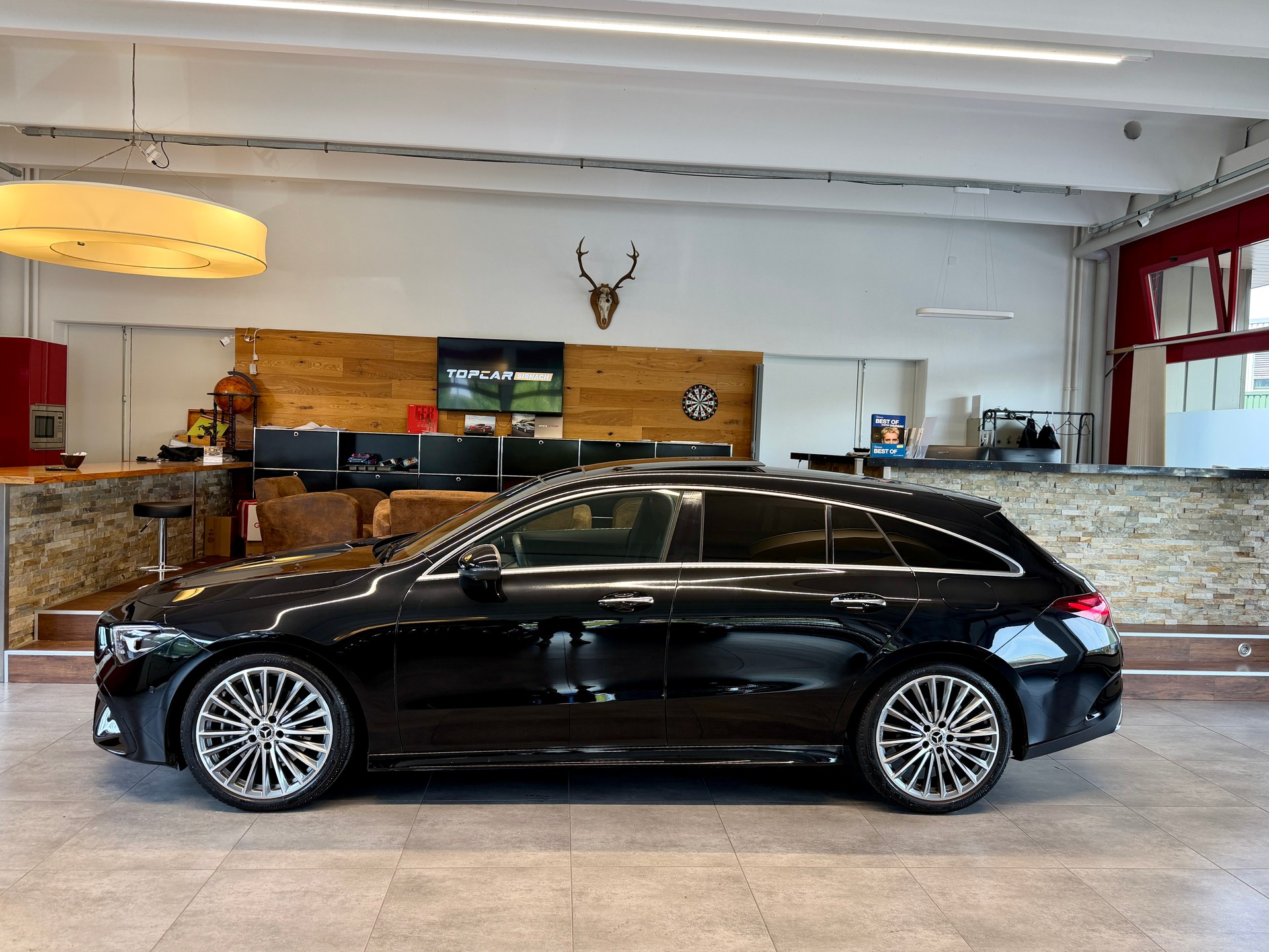 MERCEDES-BENZ CLA Shooting Brake 200 AMG LINE 7G-DCT-image-2