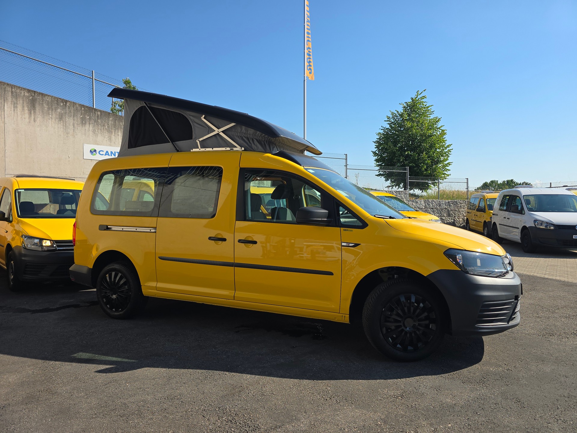 VW GEOVAN XL - Aufstelldach - AHK - Allrad - Klima - Automat - 150PS - EURO 6 - PDC - Bordcomputer - DAB+ - Lange Version-image-1