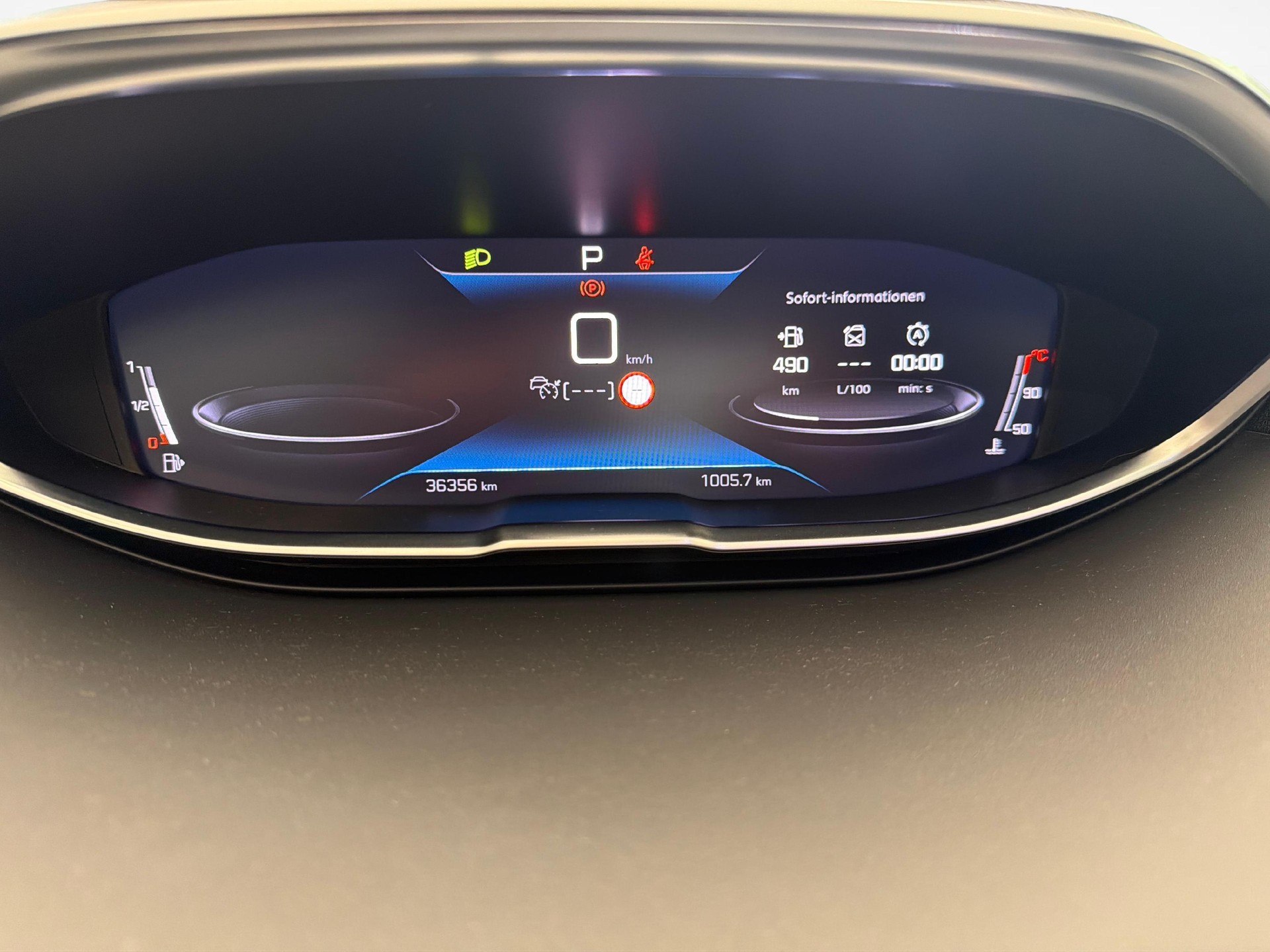 PEUGEOT 3008 1.2 PureTech GT Pack-image-12