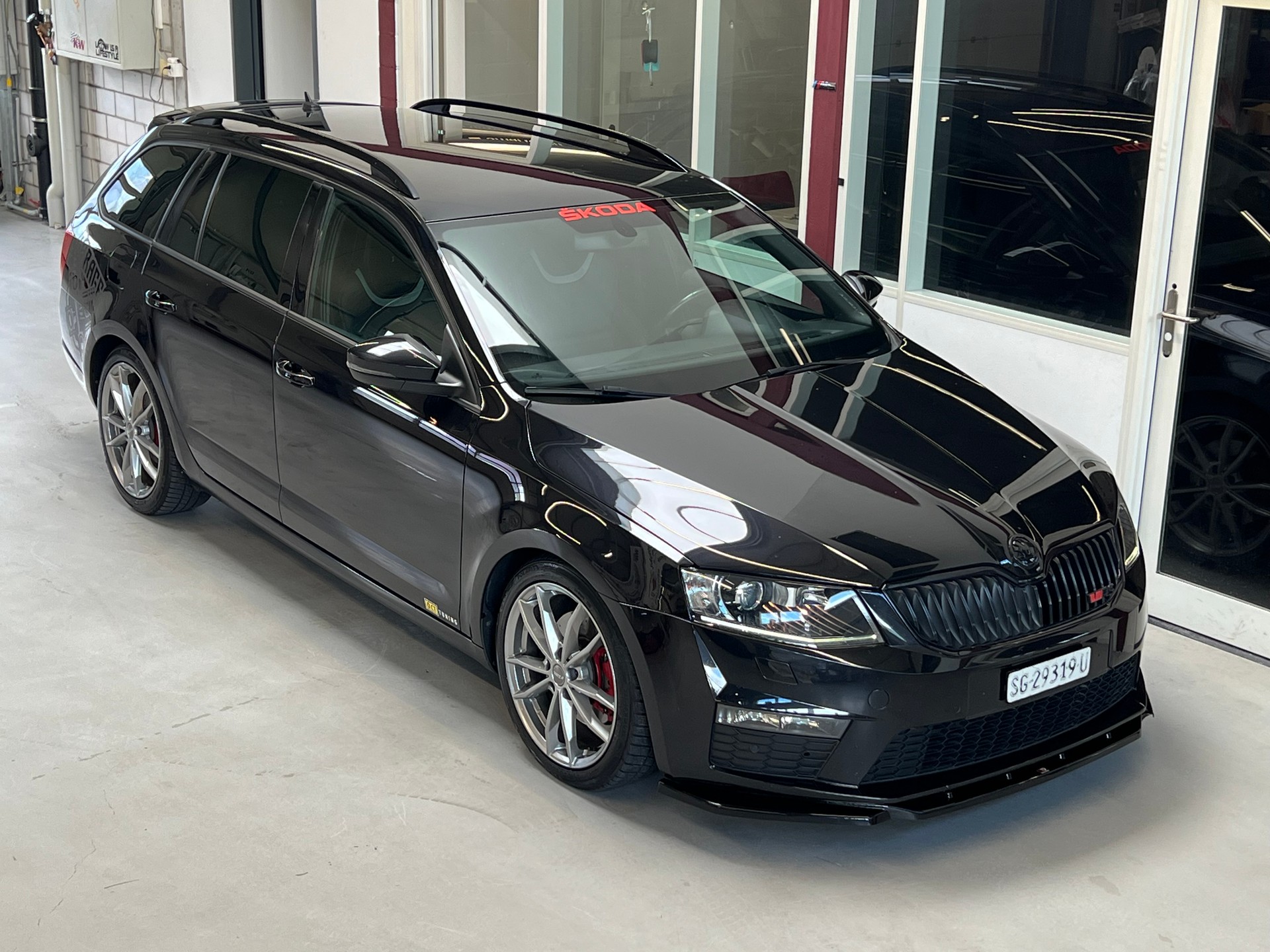 SKODA Octavia Combi 2.0 TDI RS 4x4 DSG-image-0