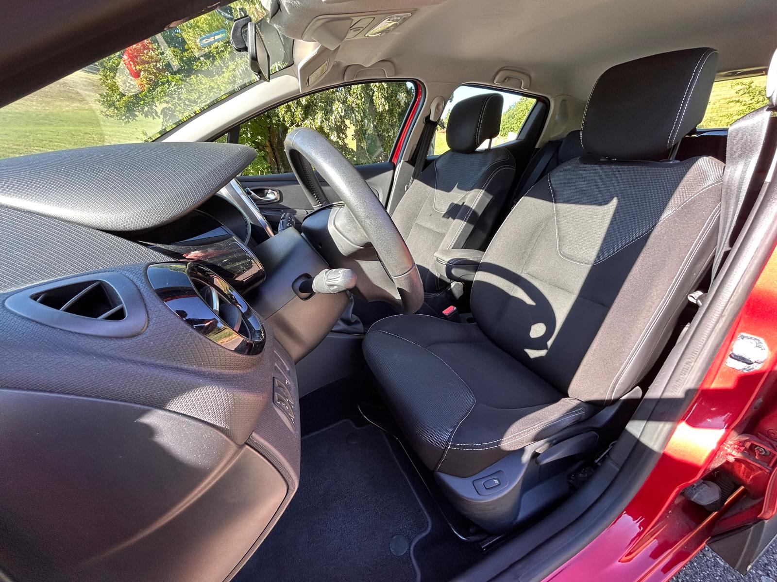 RENAULT Clio 1.2 16V Expression-image-14