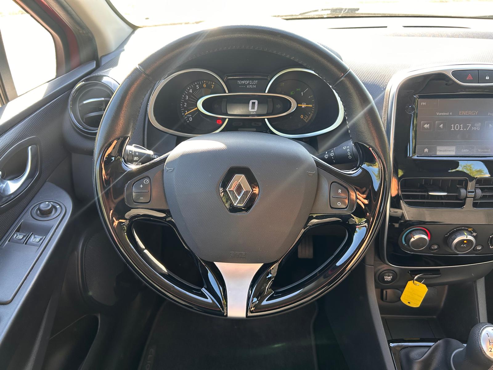 RENAULT Clio 1.2 16V Expression-image-17