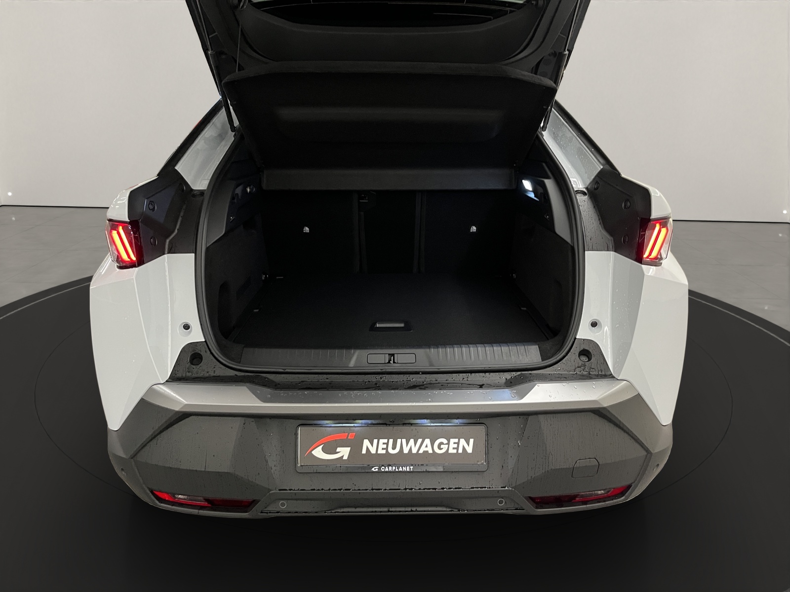 PEUGEOT 3008 1.2 Hybrid Allure Premium-image-15
