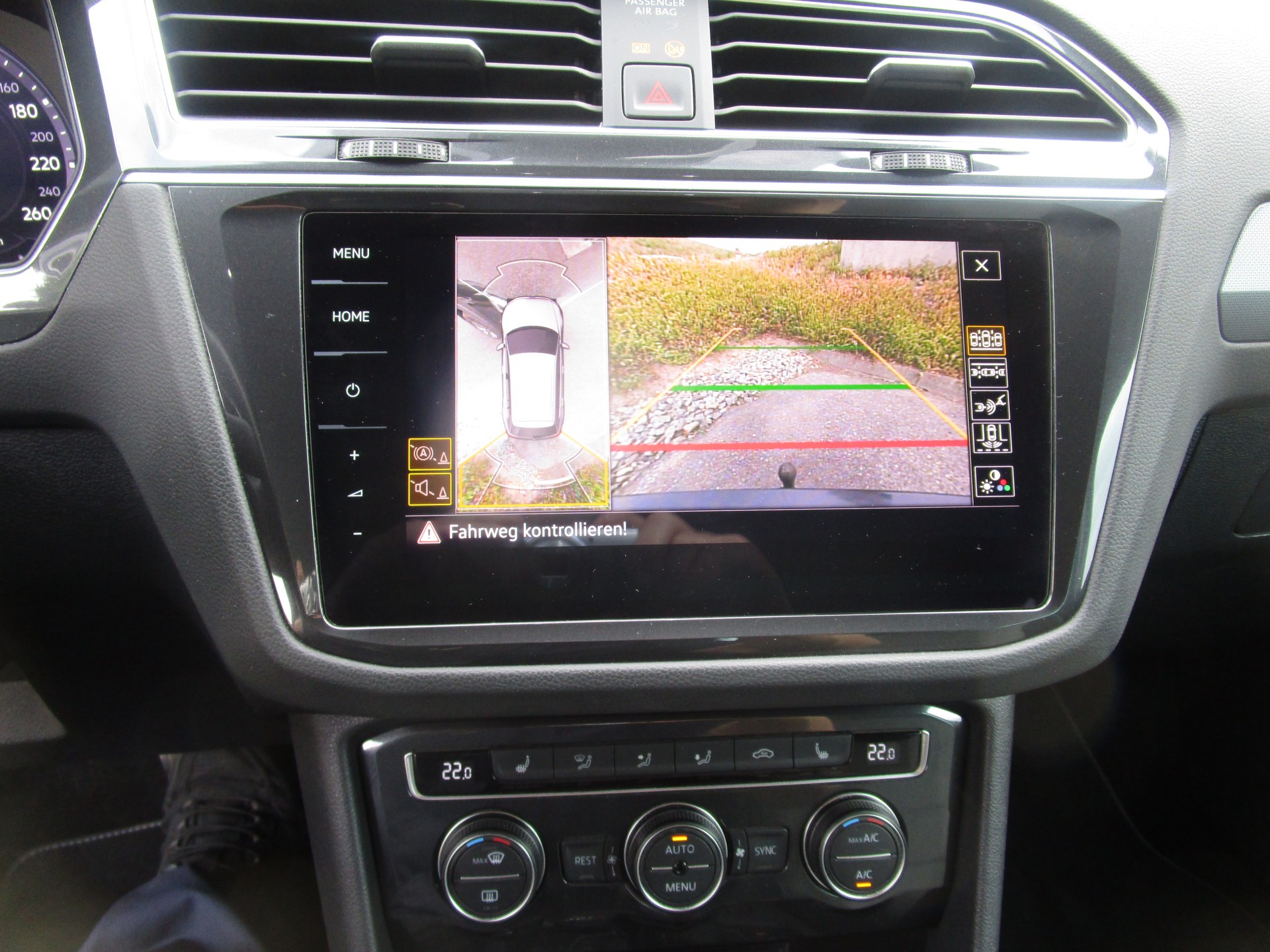 VW Tiguan 2.0 TDI SCR Highline 4Motion DSG-image-14
