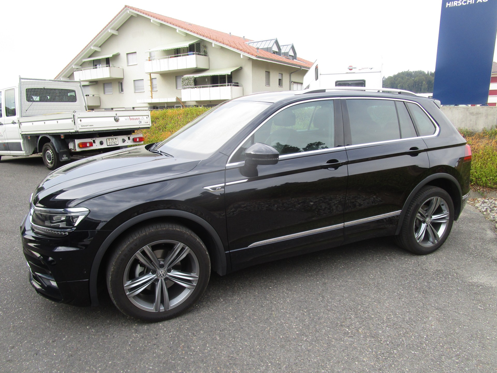VW Tiguan 2.0 TDI SCR Highline 4Motion DSG-image-5