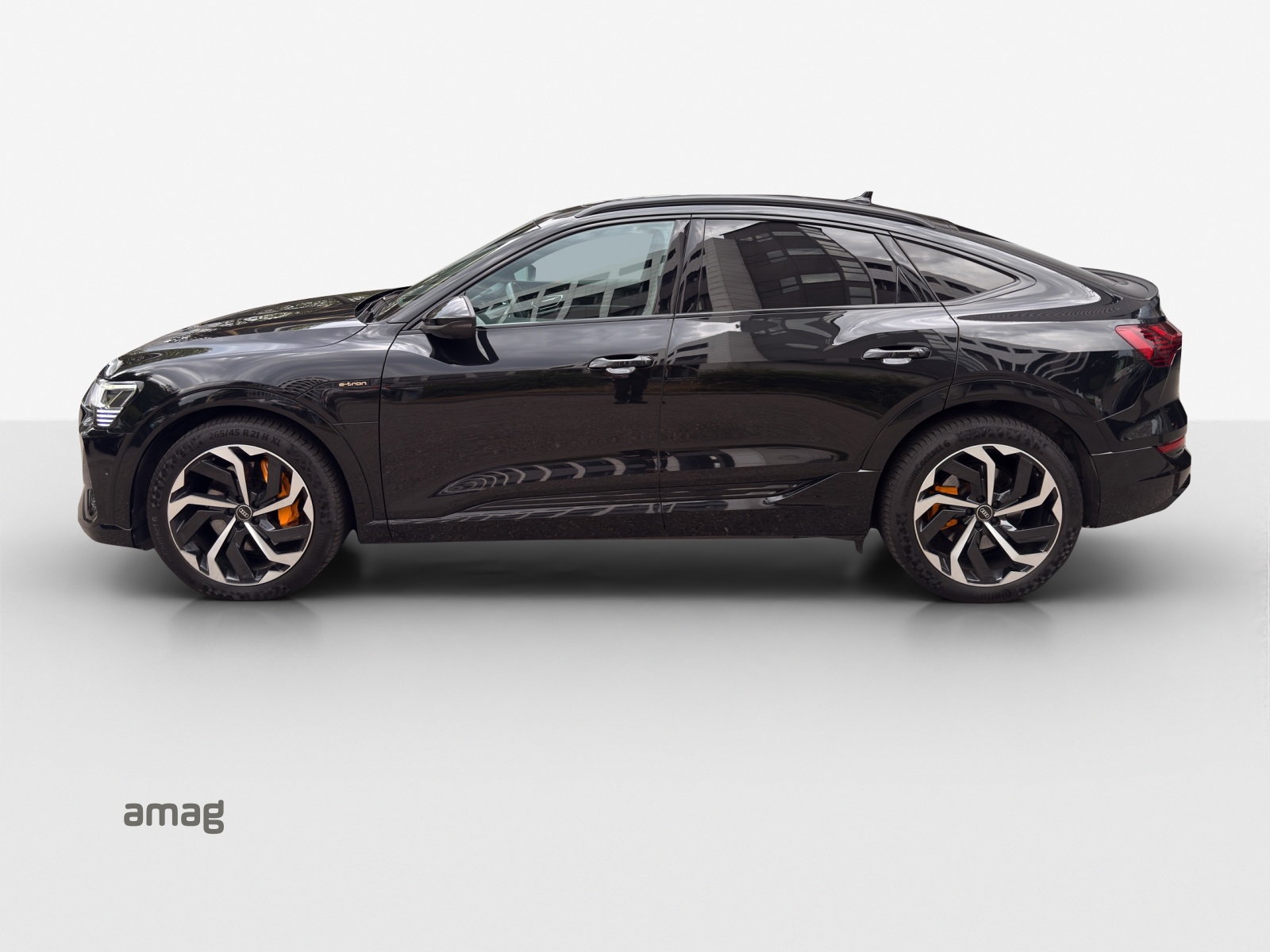 AUDI e-tron 55 Sportback S Line Black Edition quattro-showroom-element-1