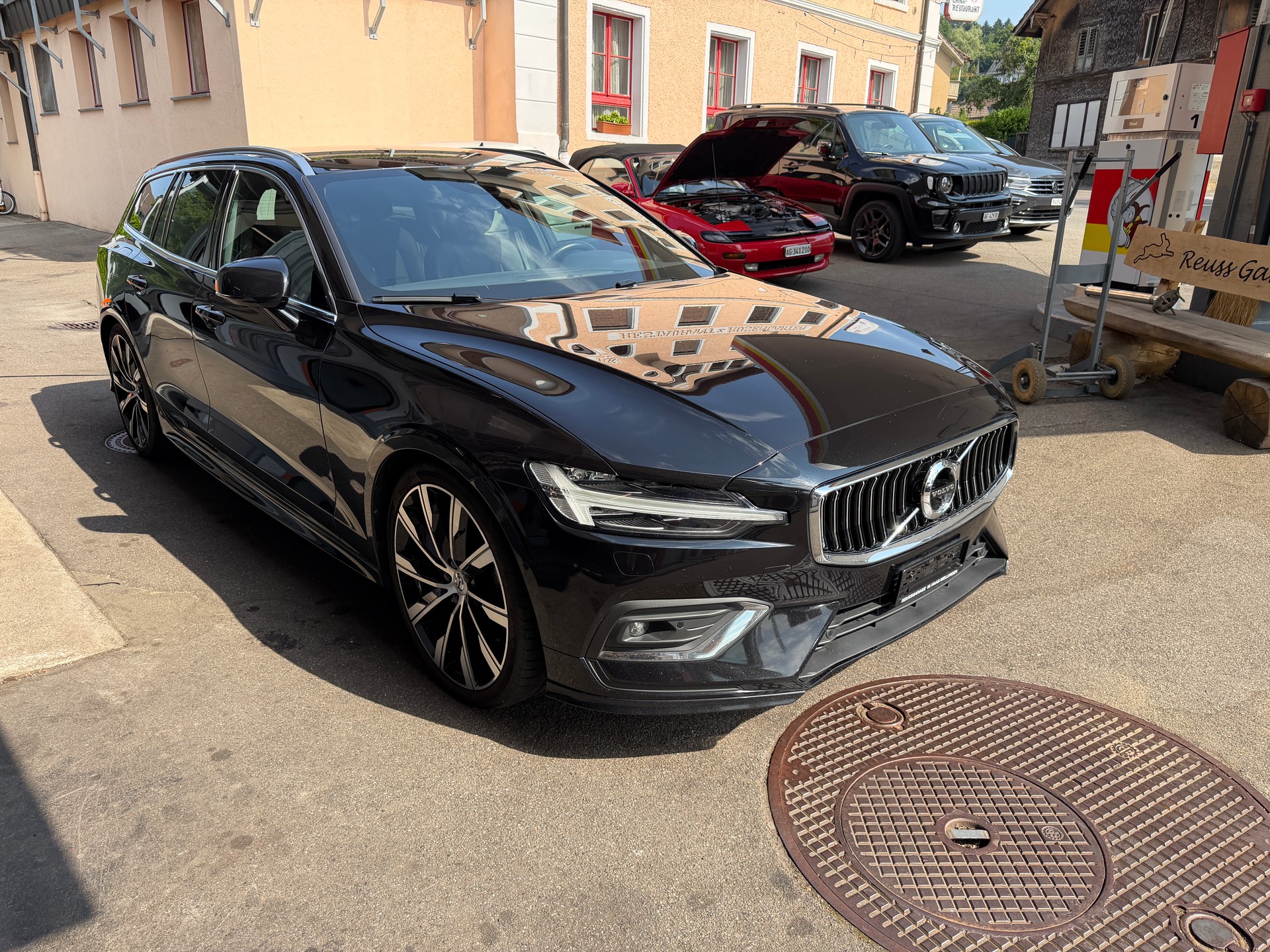 VOLVO V60 D4 AWD Inscription Geartronic-image-0
