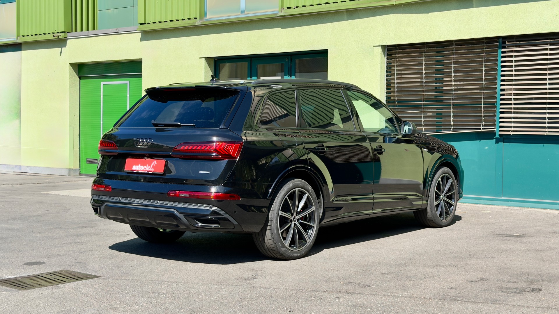 AUDI Q7 55 TFSI S Line quattro tiptronic-image-4
