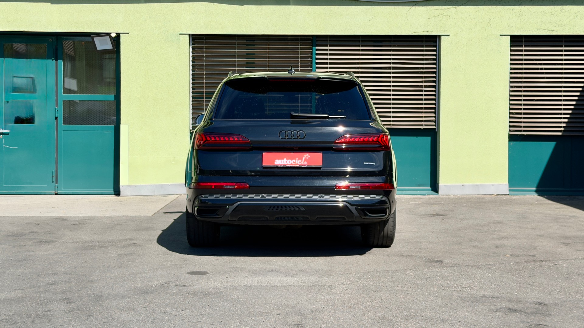 AUDI Q7 55 TFSI S Line quattro tiptronic-image-3