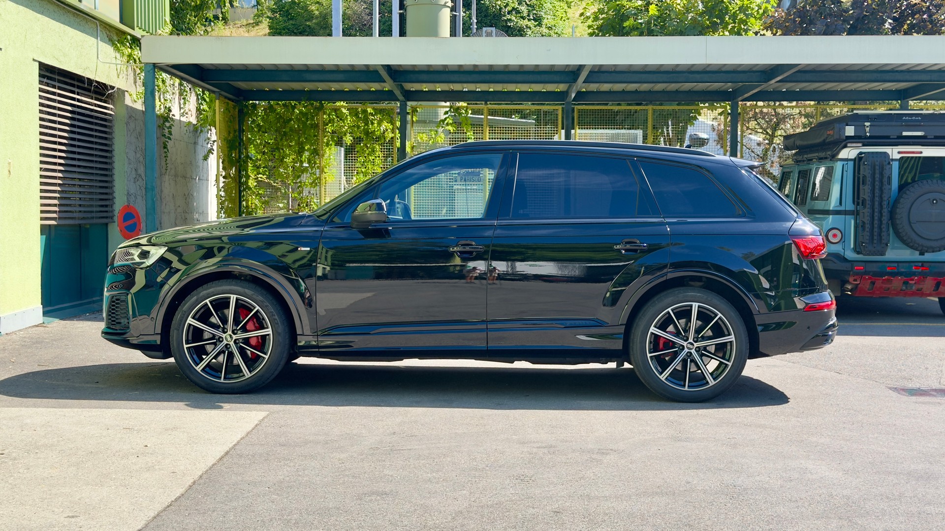 AUDI Q7 55 TFSI S Line quattro tiptronic-image-1