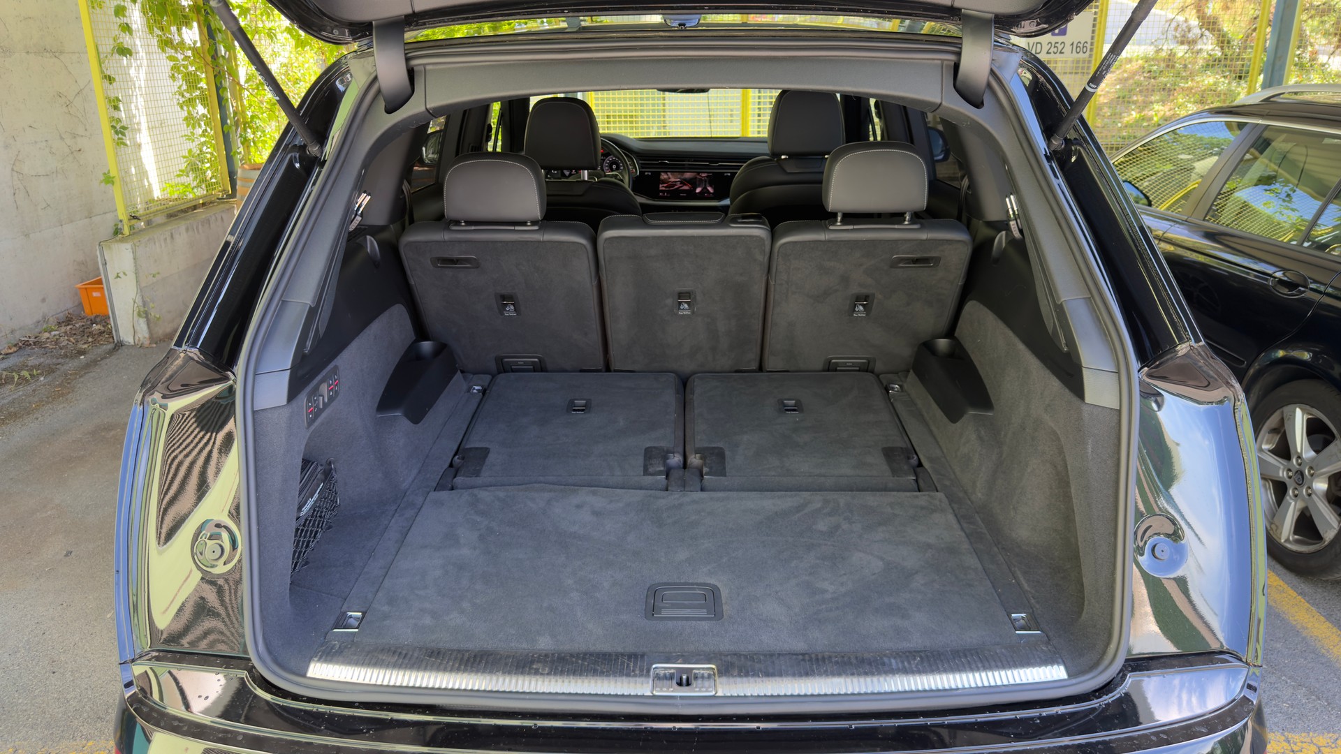 AUDI Q7 55 TFSI S Line quattro tiptronic-image-15