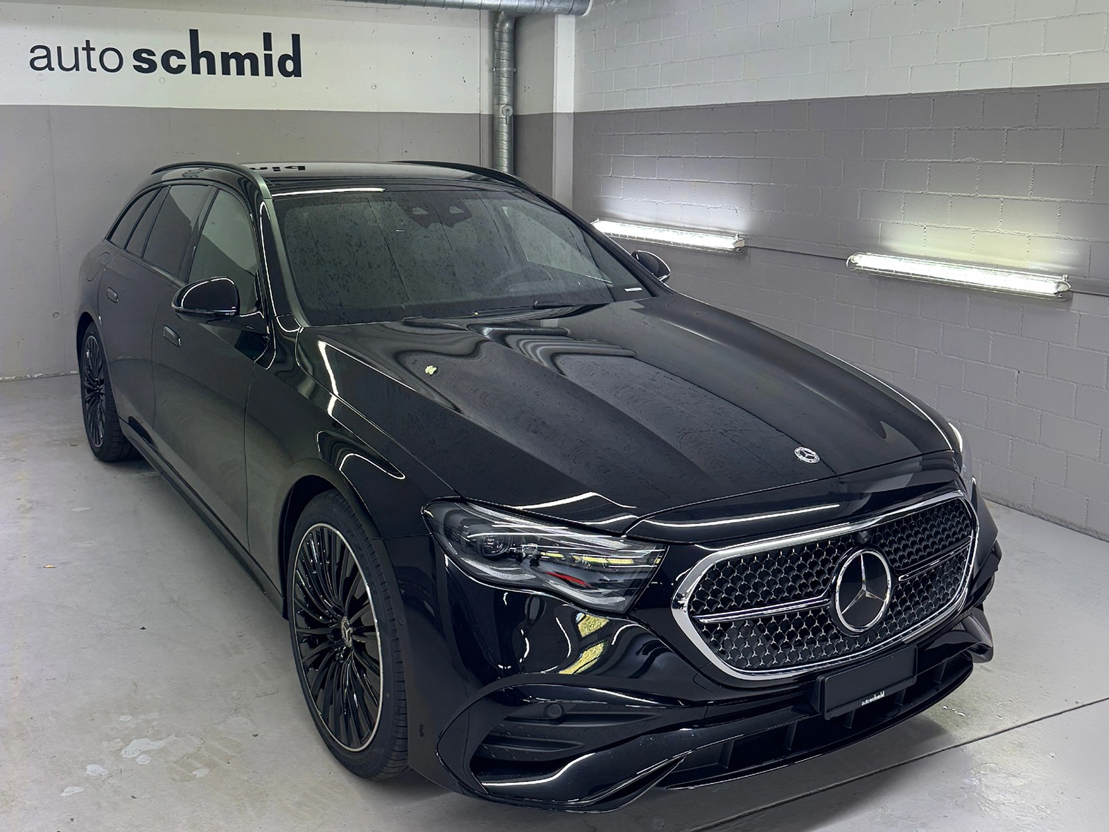 MERCEDES-BENZ E 220 d 4MATIC T-Modell Swiss Star