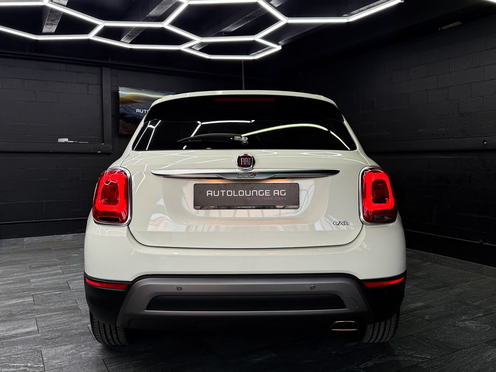 FIAT 500X 2.0 MJ Cross Plus 4x4 Automatic-image-6