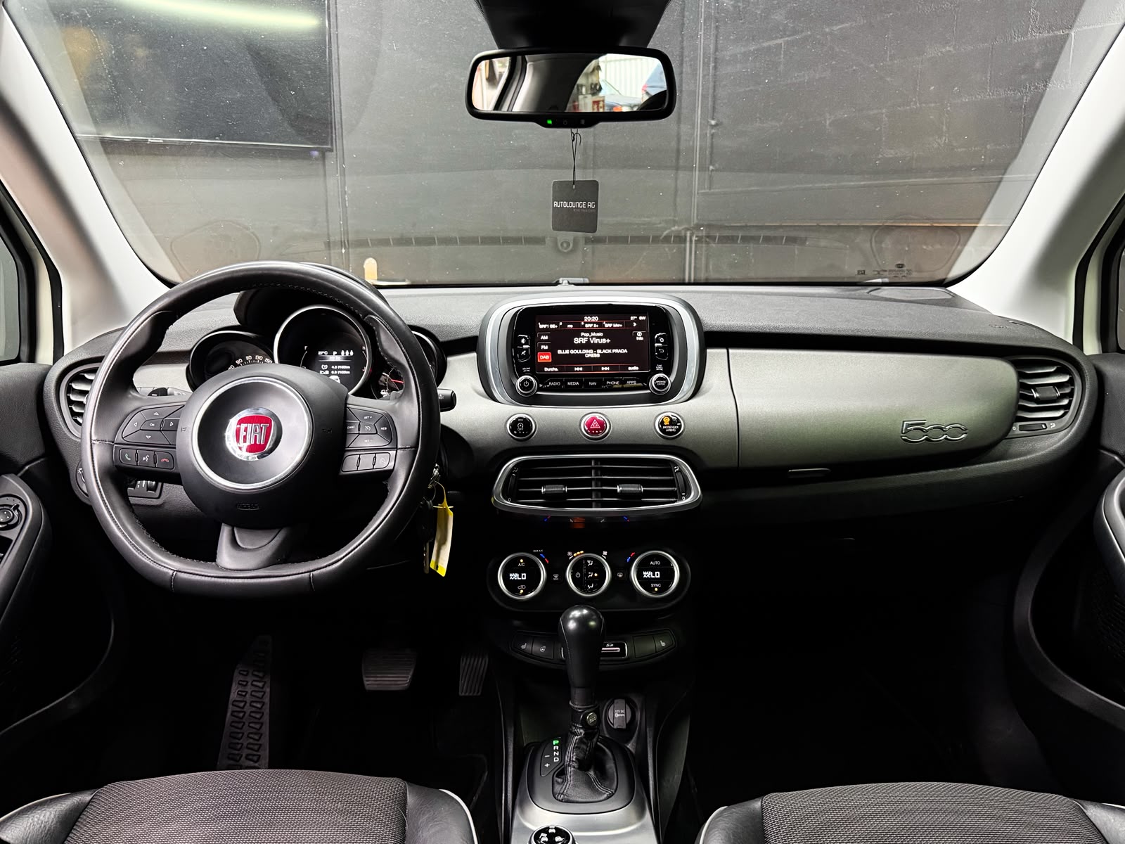 FIAT 500X 2.0 MJ Cross Plus 4x4 Automatic-image-8