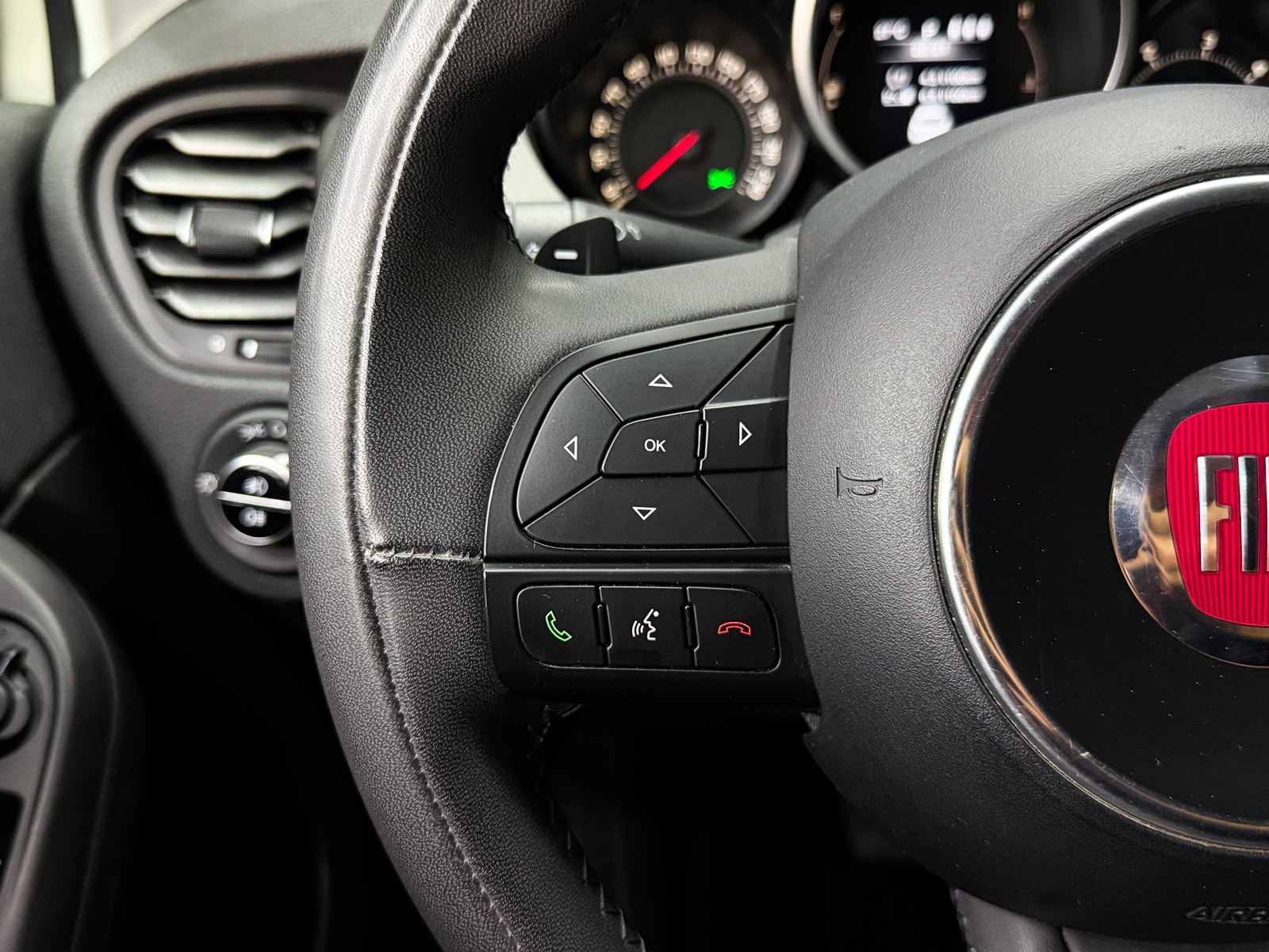 FIAT 500X 2.0 MJ Cross Plus 4x4 Automatic-image-10