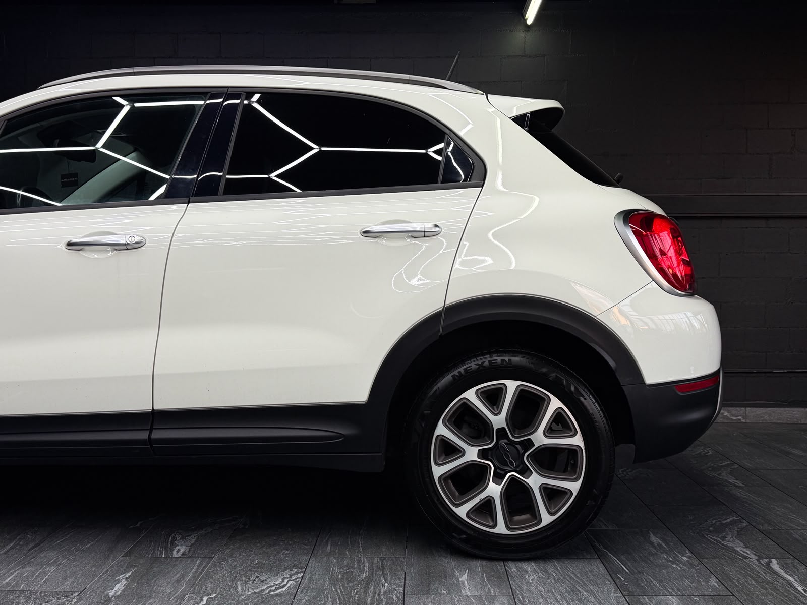 FIAT 500X 2.0 MJ Cross Plus 4x4 Automatic-image-5