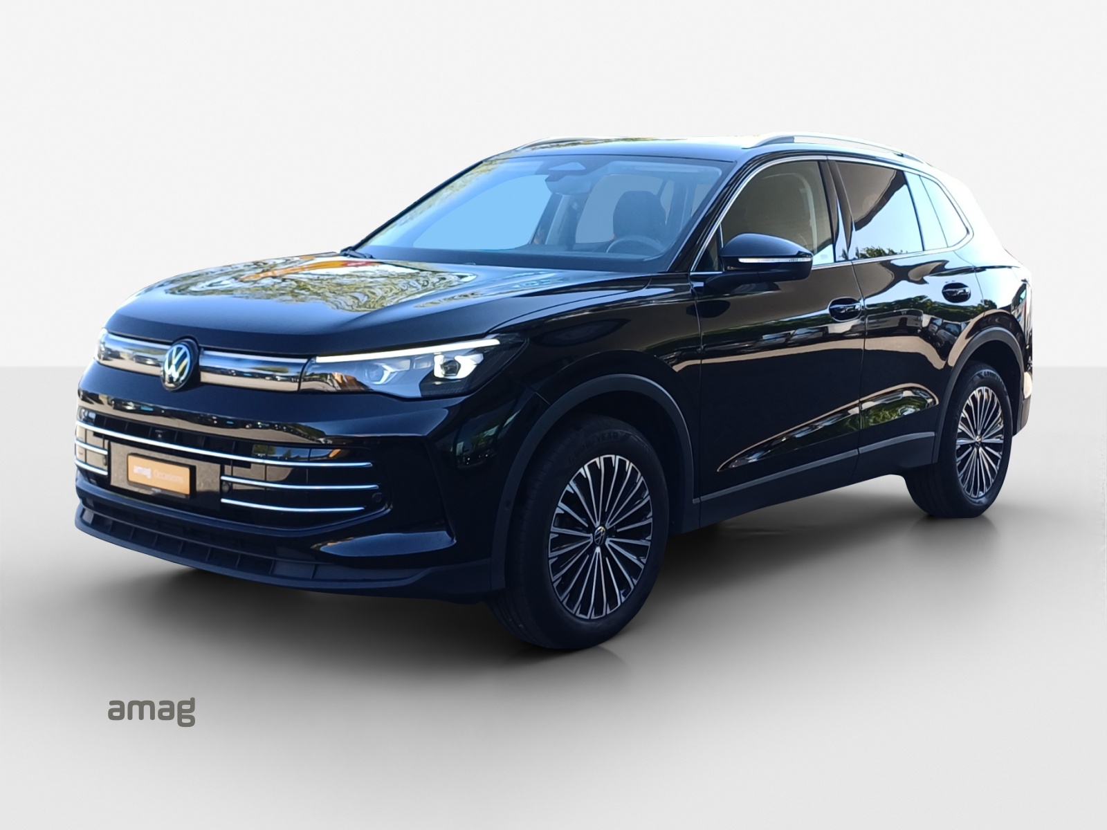 VW Tiguan 2.0 TSI DSG Elegance 4Motion-image-0