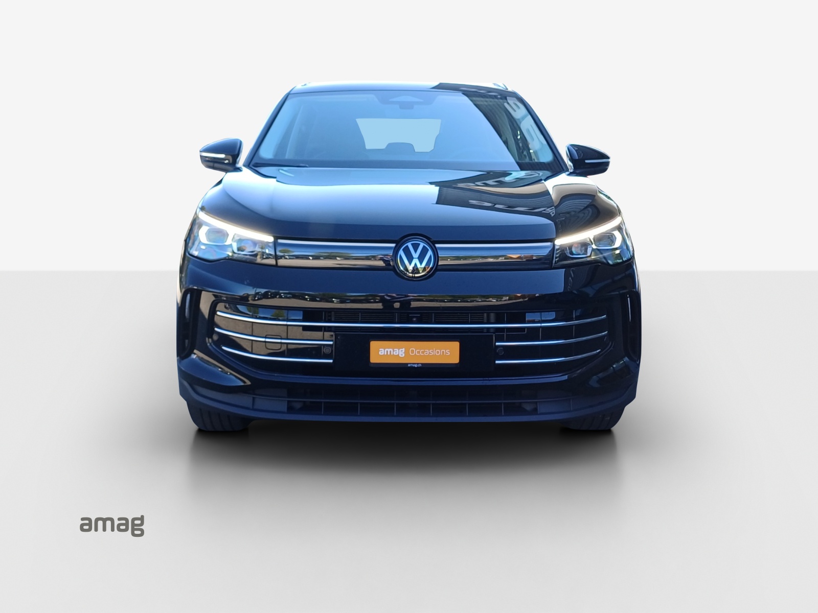 VW Tiguan 2.0 TSI DSG Elegance 4Motion-image-6