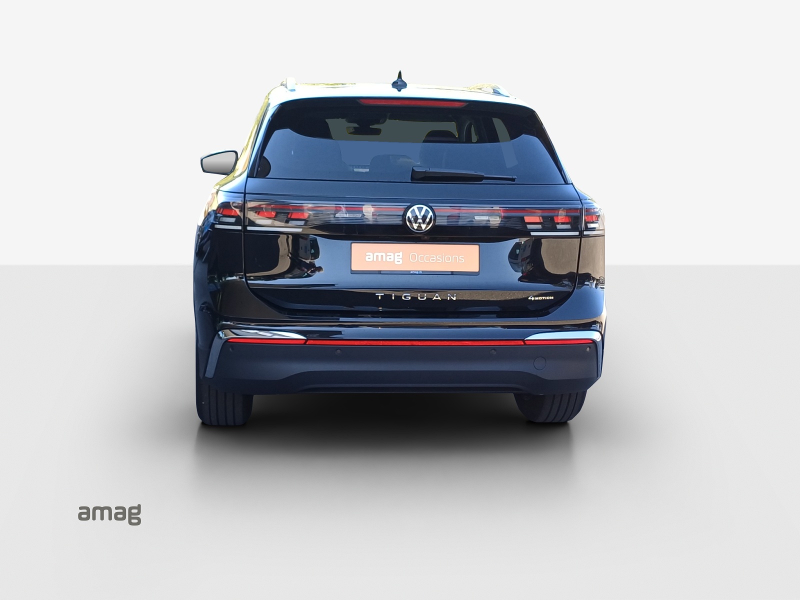 VW Tiguan 2.0 TSI DSG Elegance 4Motion-image-3
