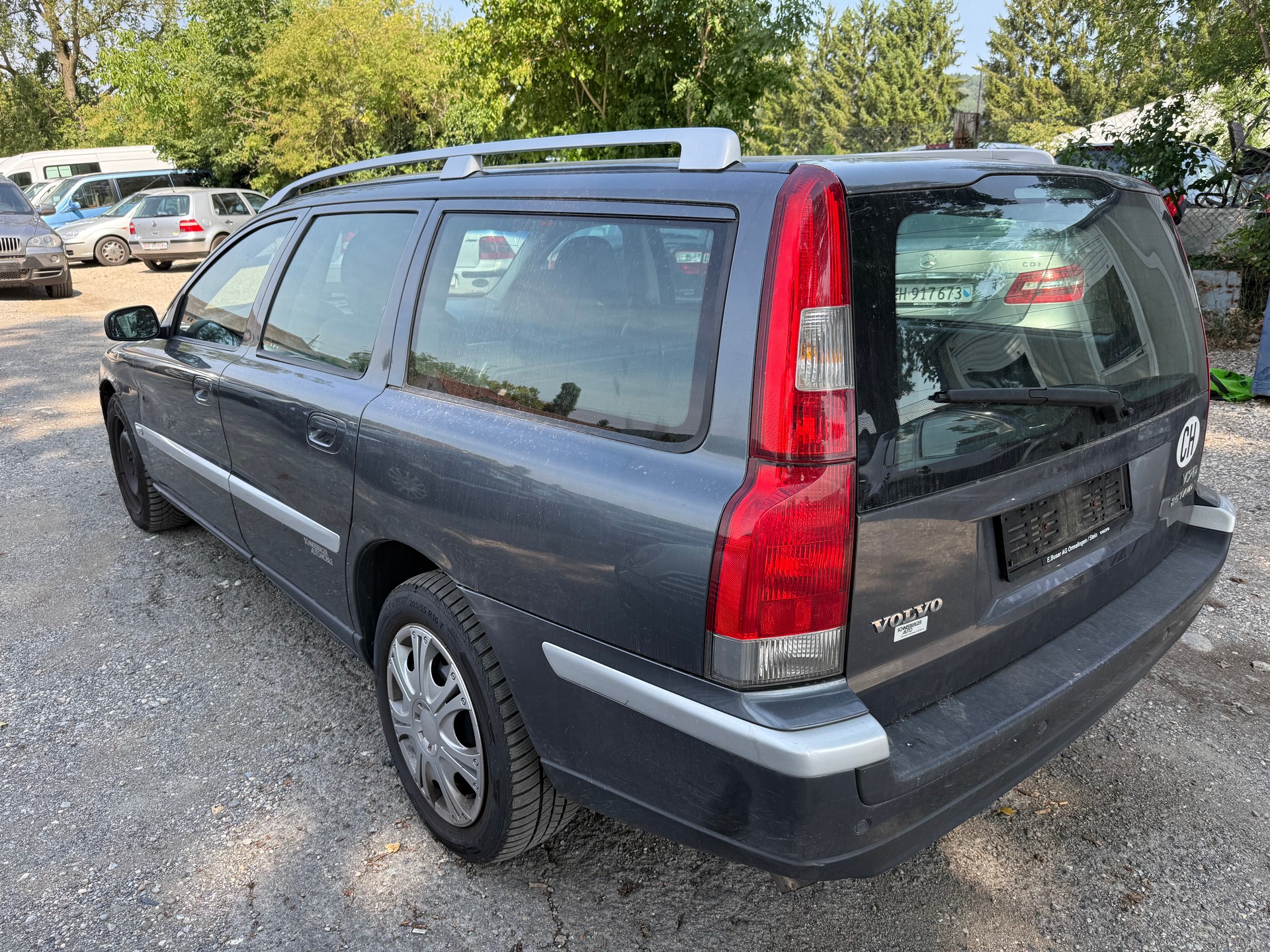 VOLVO V70 2.5T AWD-image-4