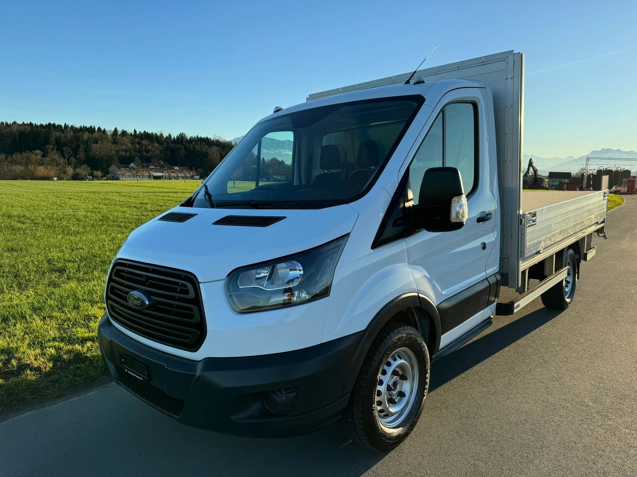 FORD Transit 350 L2 Ambiente 2.0 TDCi 130 Brücke-image-0