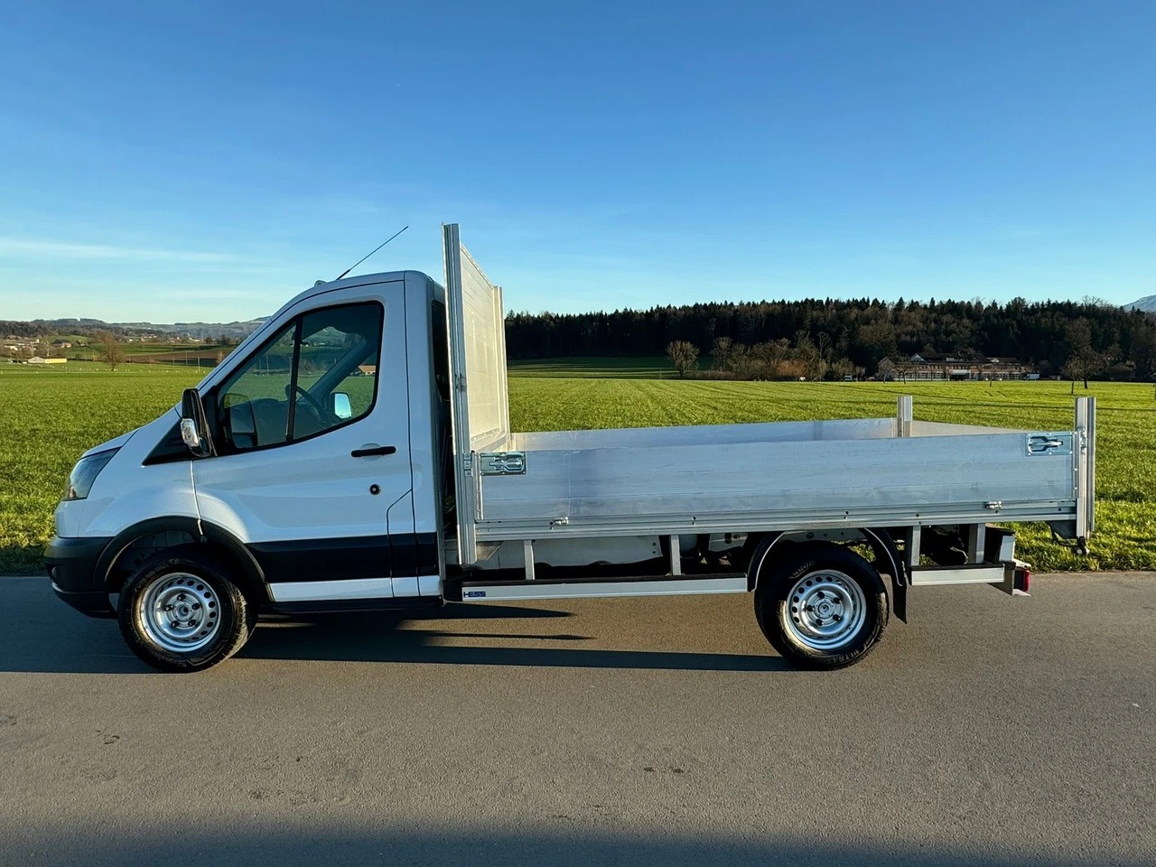 FORD Transit 350 L2 Ambiente 2.0 TDCi 130 Brücke-image-4