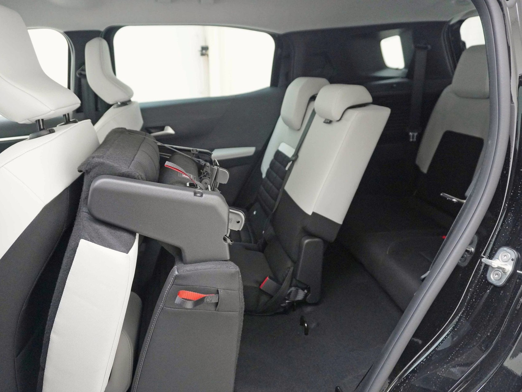 CITROEN C3 Aircross 1.2 Hybrid Max-image-18