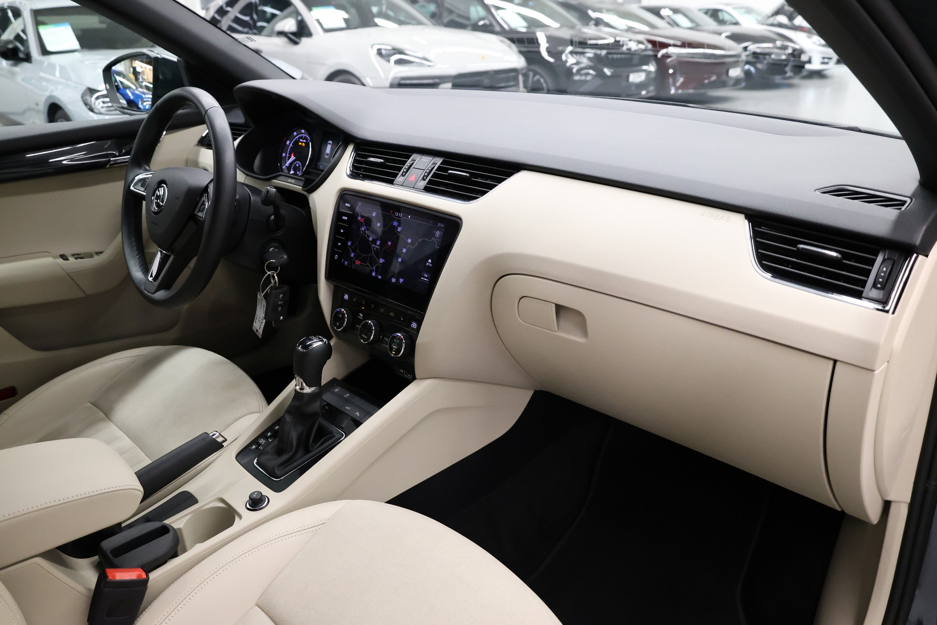 SKODA Octavia Combi 1.5 TGI G-TEC Style DSG-image-15