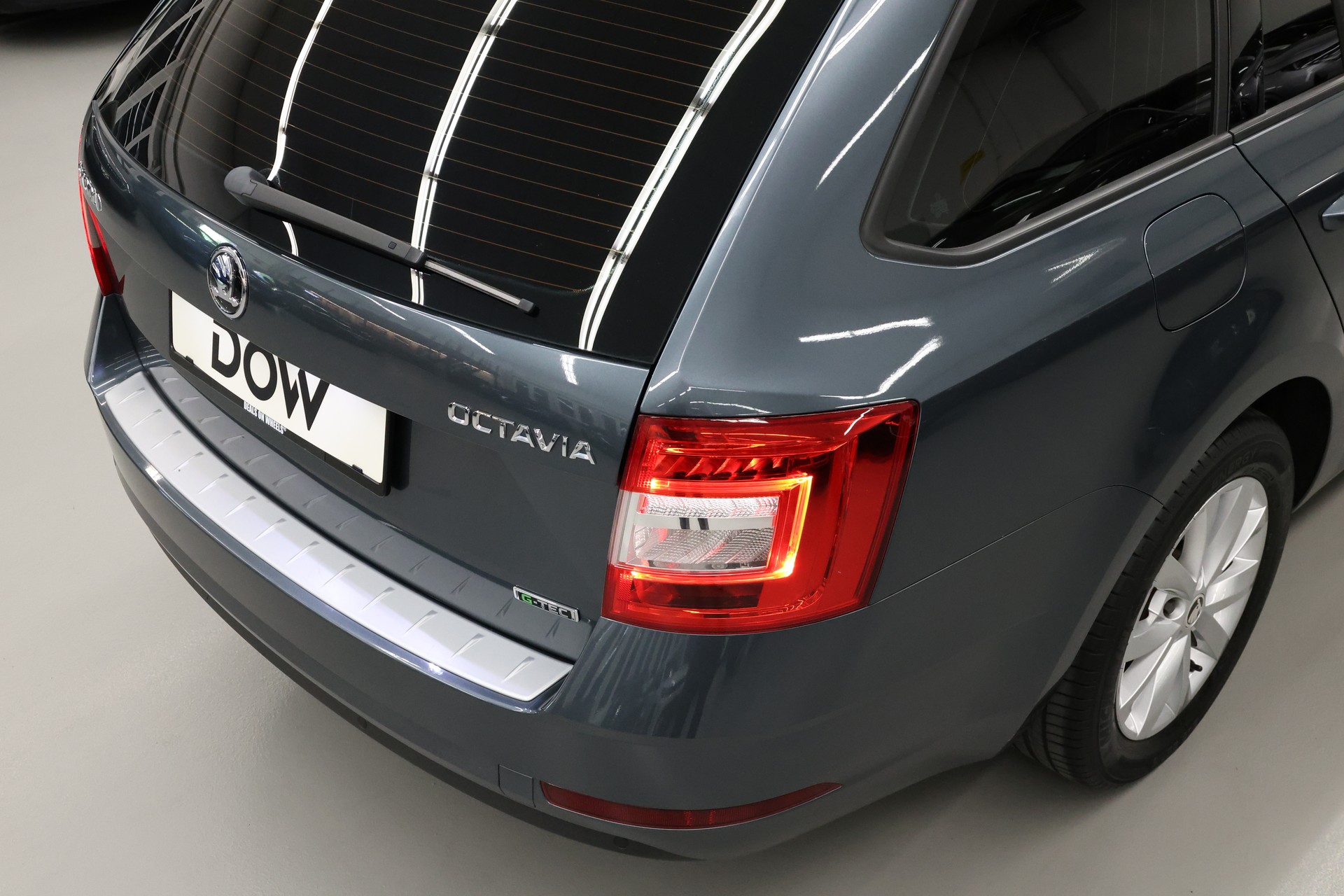 SKODA Octavia Combi 1.5 TGI G-TEC Style DSG-image-8
