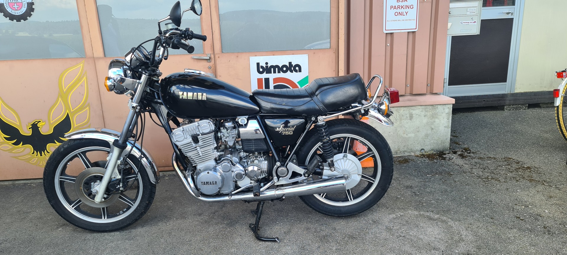 YAMAHA XS750SE-image-1