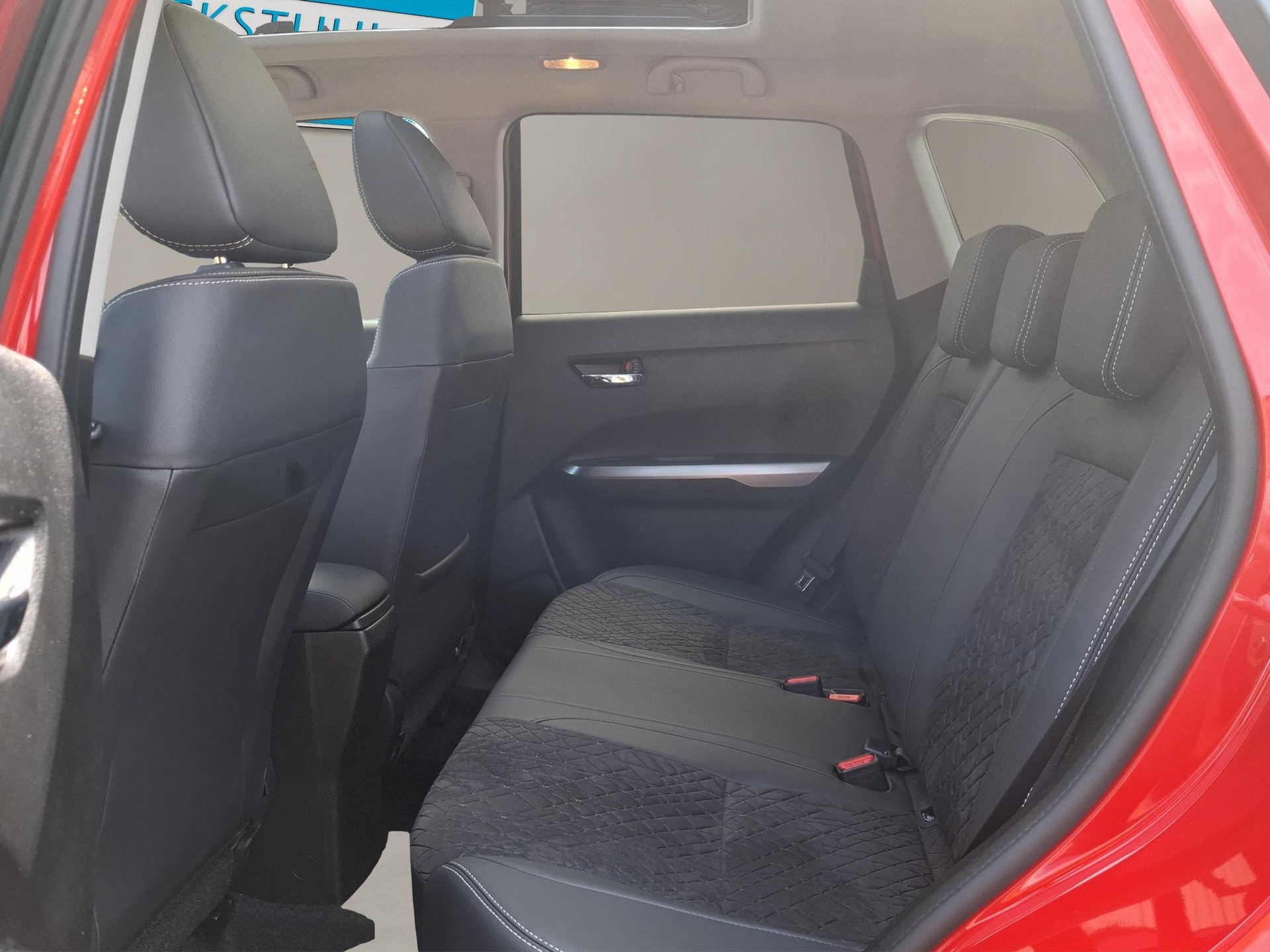 SUZUKI Vitara 1.4 T Piz Sulai Top Hybrid 4x4-image-11