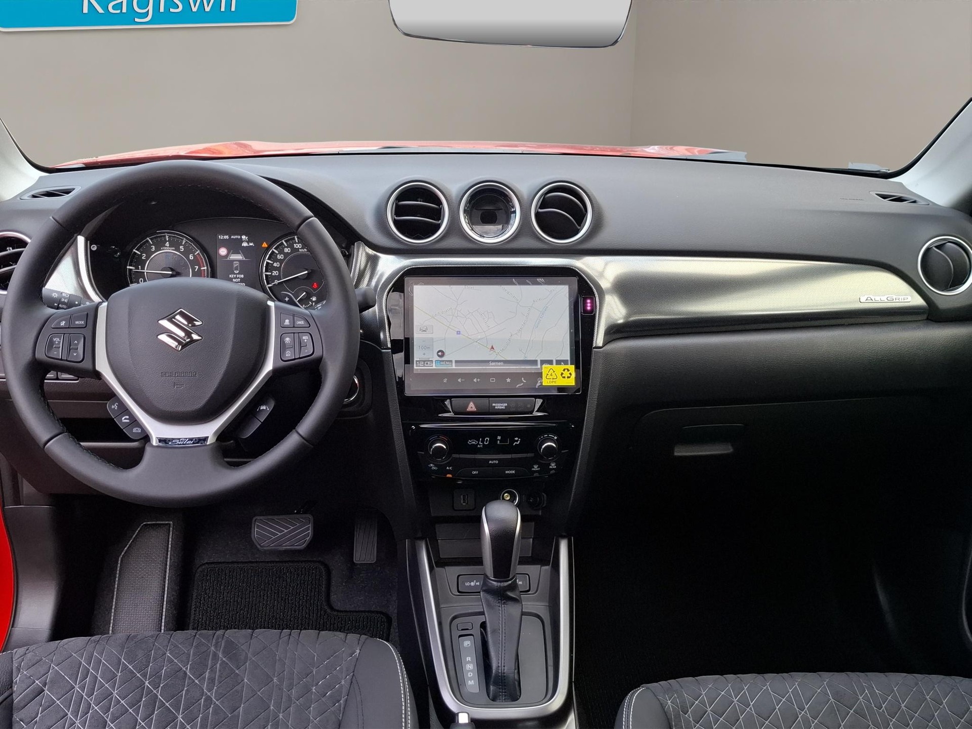 SUZUKI Vitara 1.4 T Piz Sulai Top Hybrid 4x4-image-9