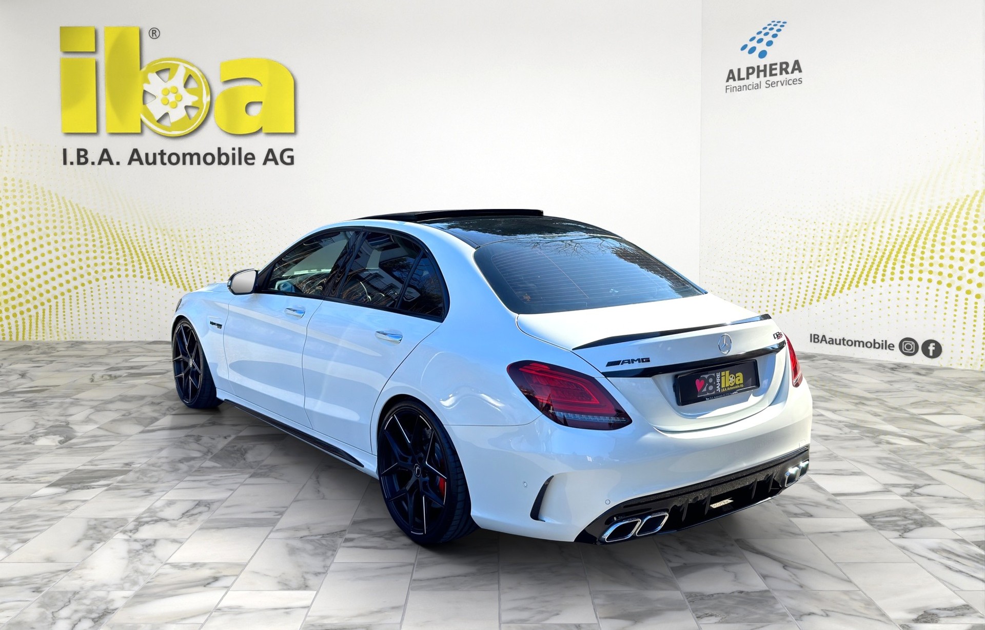 MERCEDES-BENZ C 63 S AMG Facelift-showroom-element-2