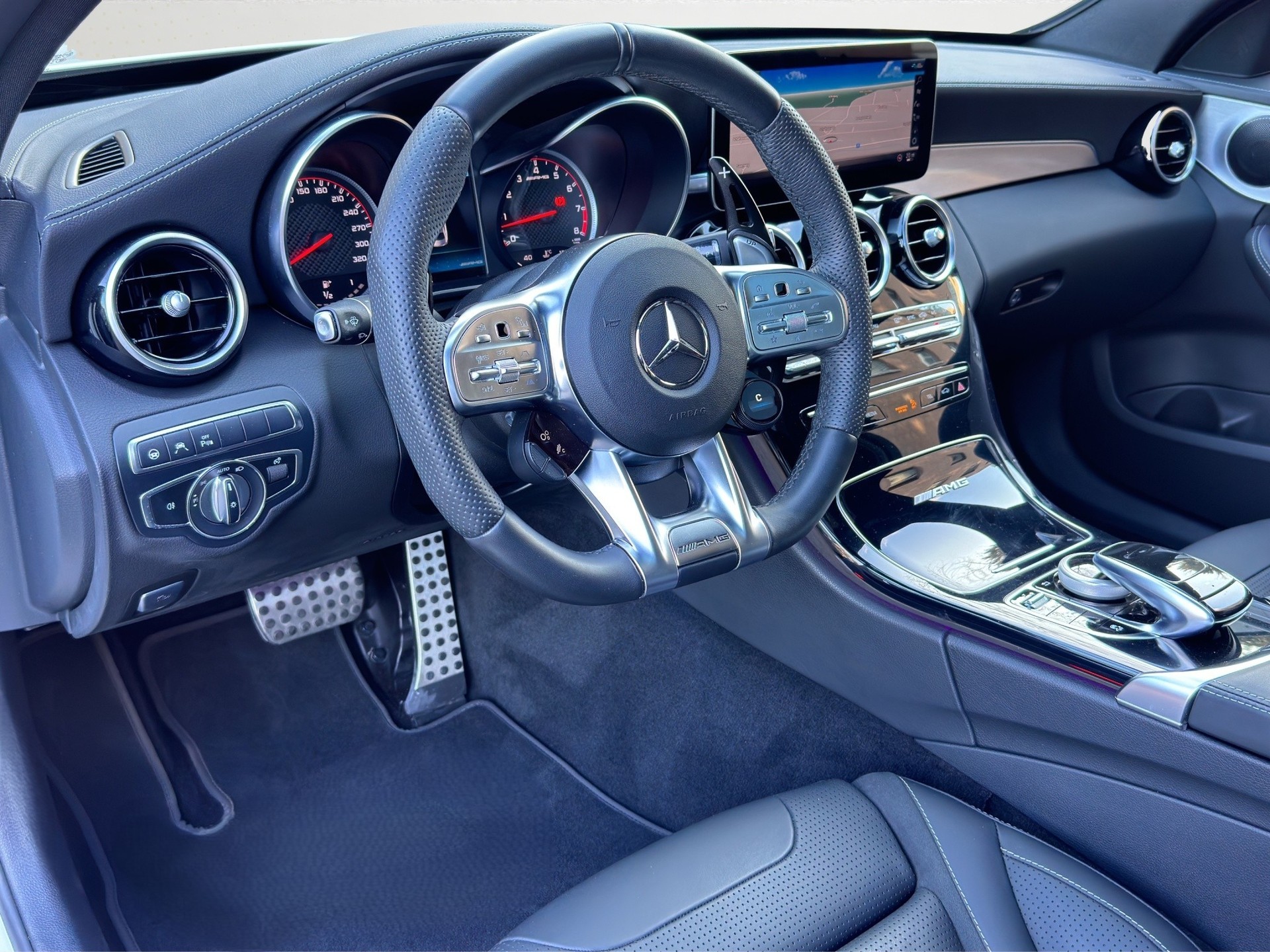 MERCEDES-BENZ C 63 S AMG Facelift-image-11