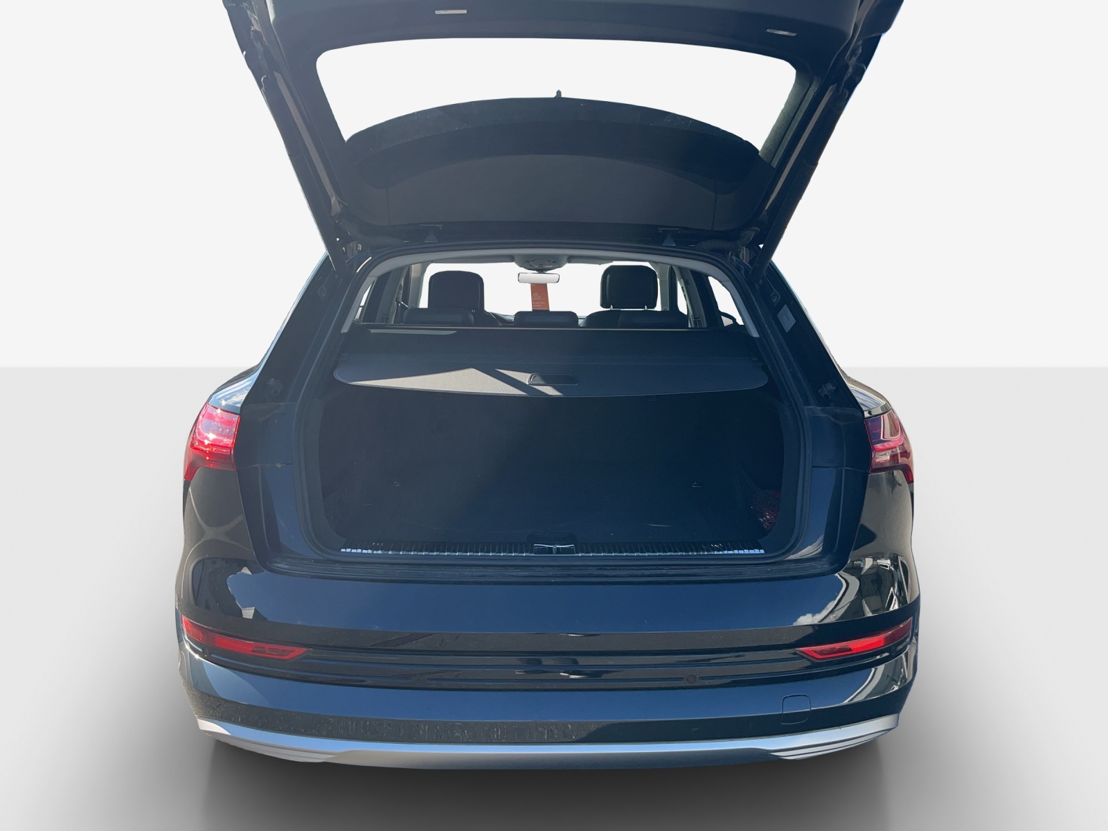 AUDI e-tron 55 Advanced quattro-image-11