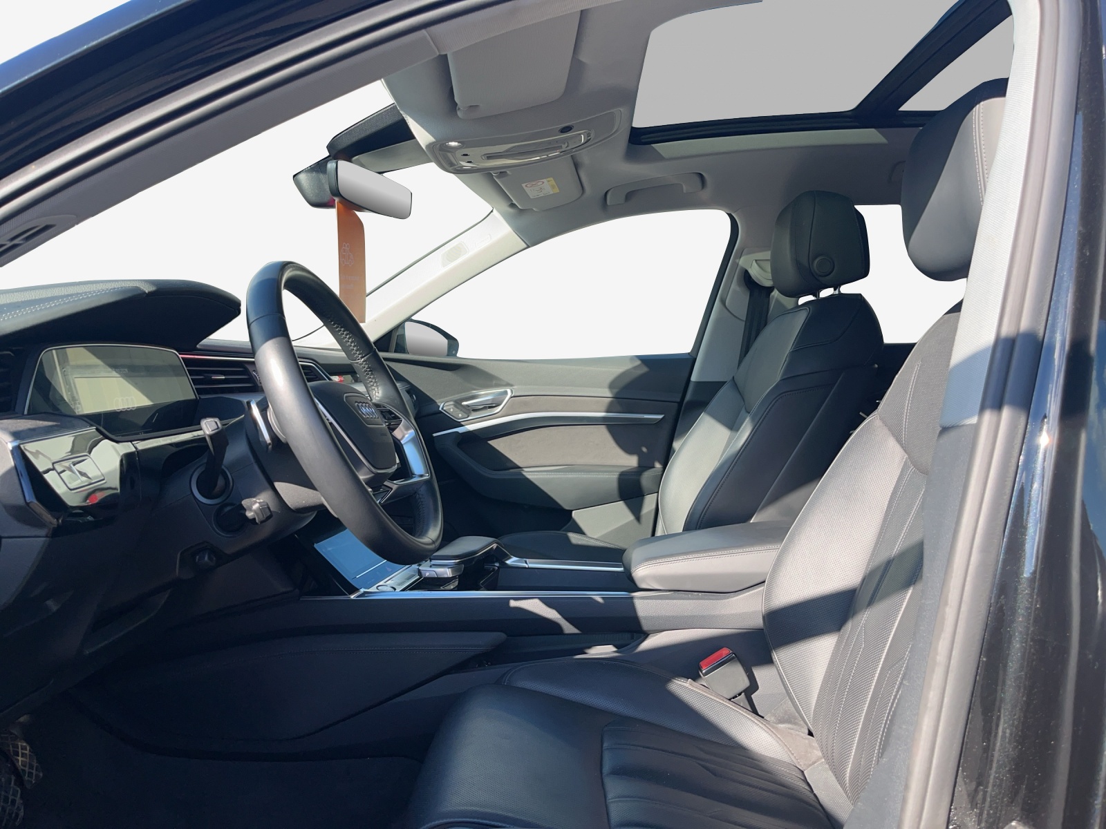 AUDI e-tron 55 Advanced quattro-image-8