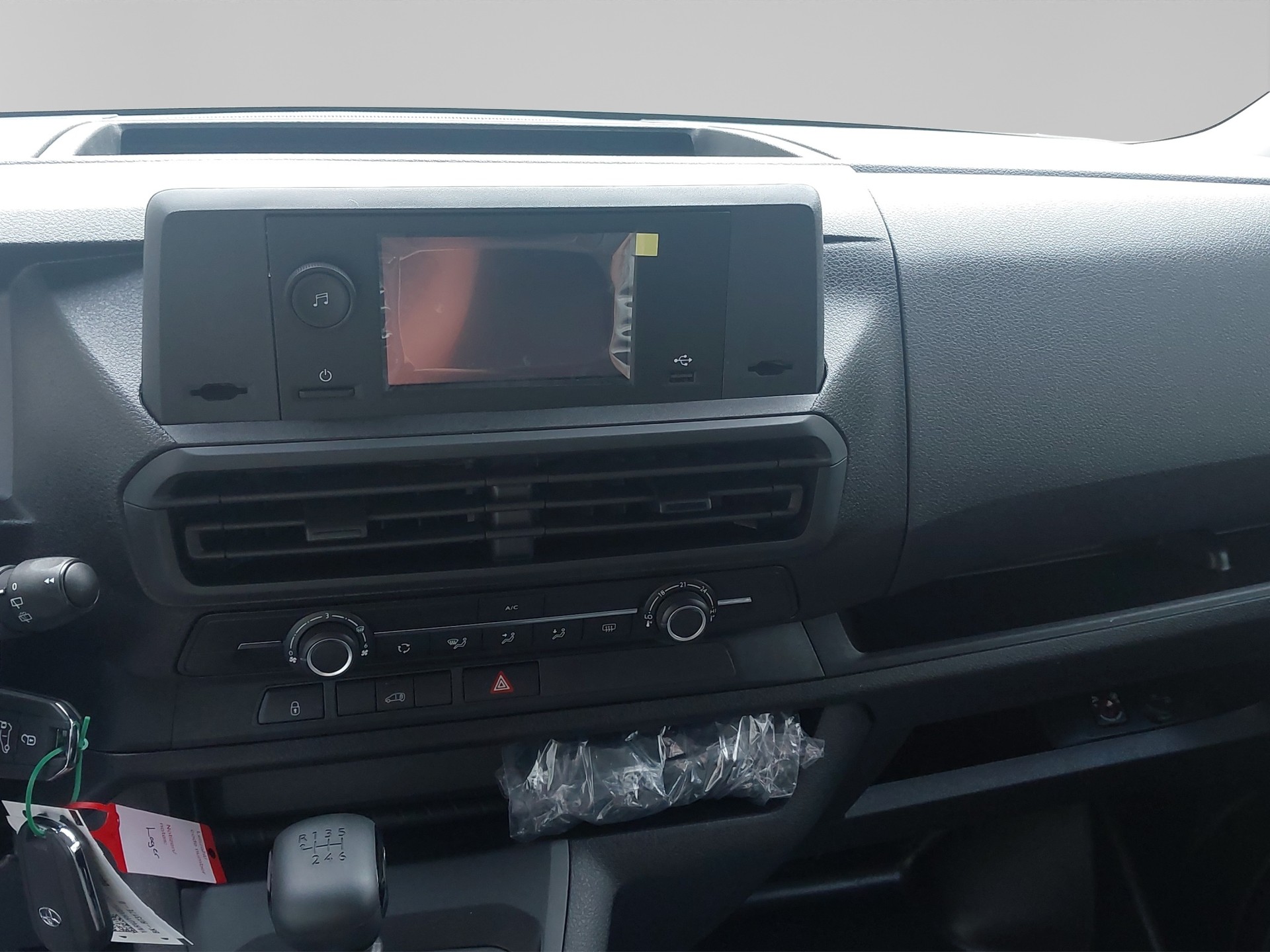 TOYOTA PROACE Van L1 1.5 D Active-image-12