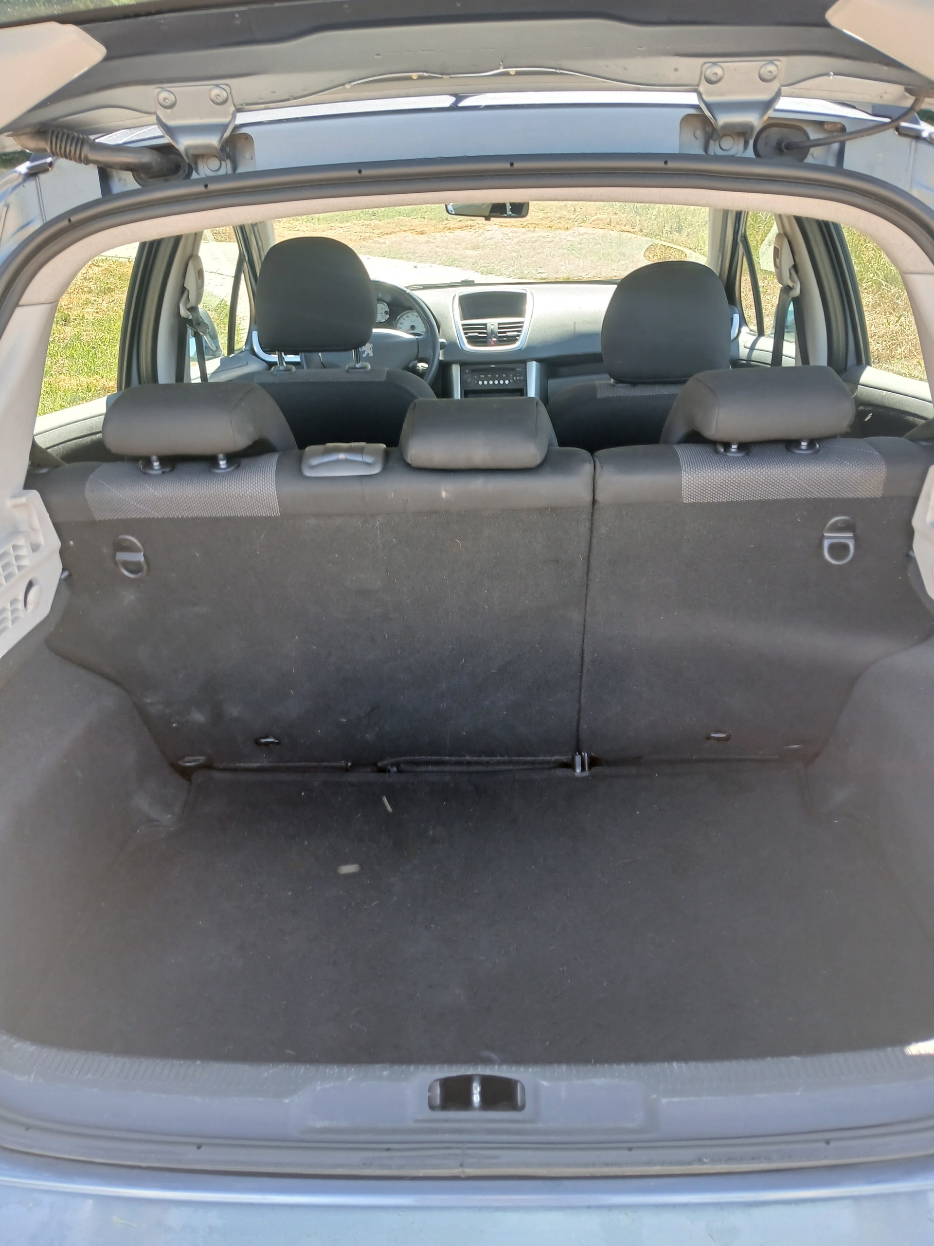 PEUGEOT 207 1.6 16V Sport Automatic-image-8