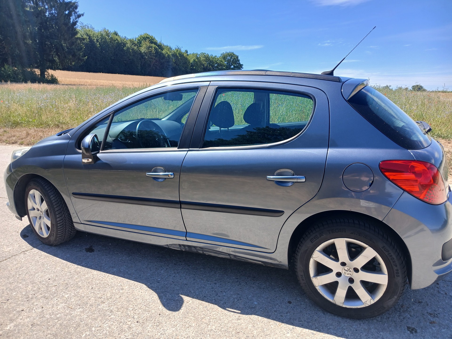 PEUGEOT 207 1.6 16V Sport Automatic-image-1