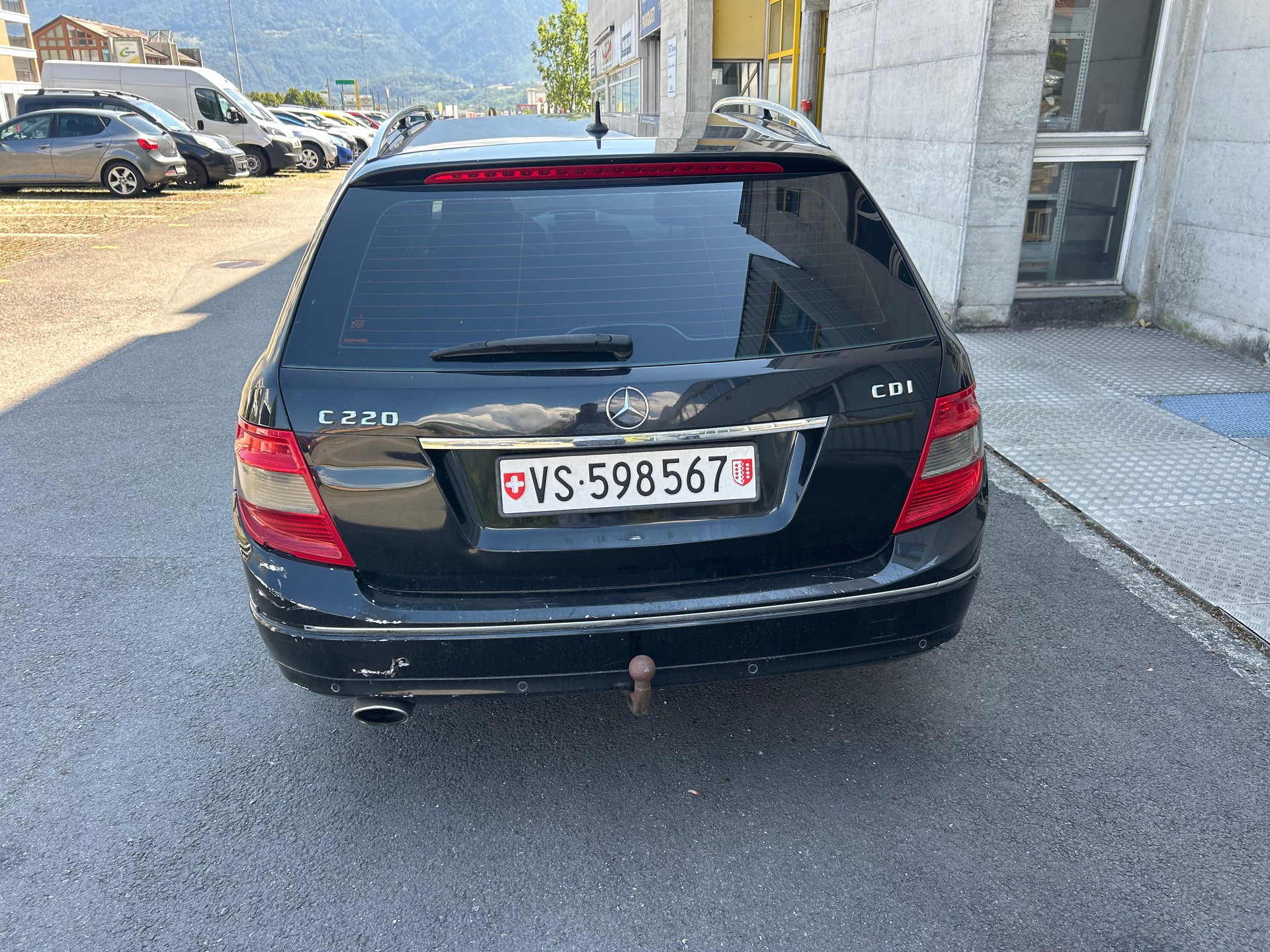 MERCEDES-BENZ C 220 CDI BlueEfficiency Automatic-image-4