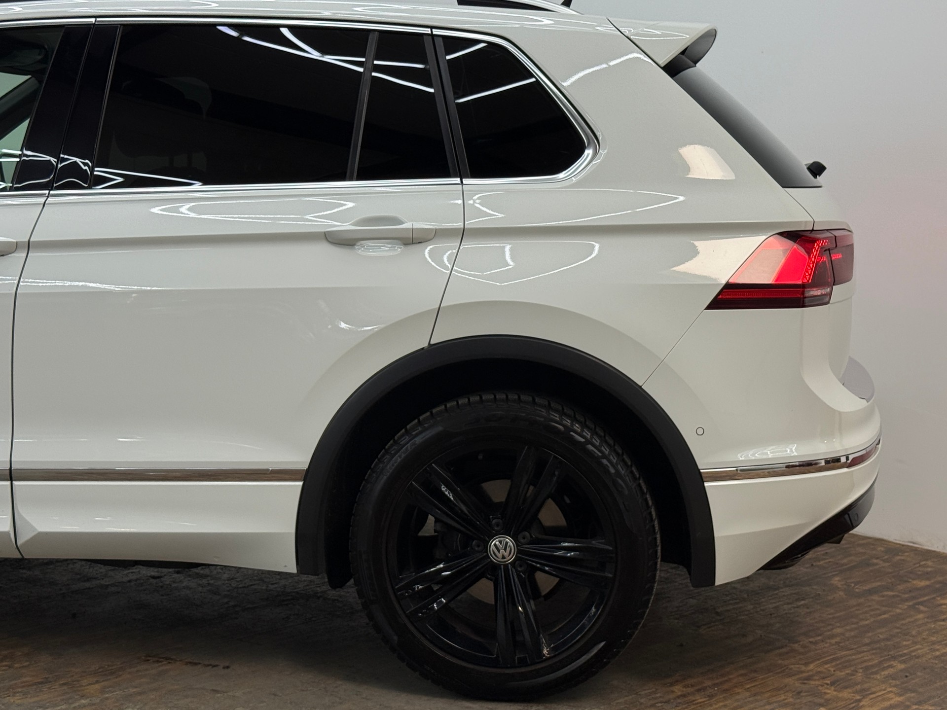 VW Tiguan 2.0TSI Highline 4Motion DSG-image-7