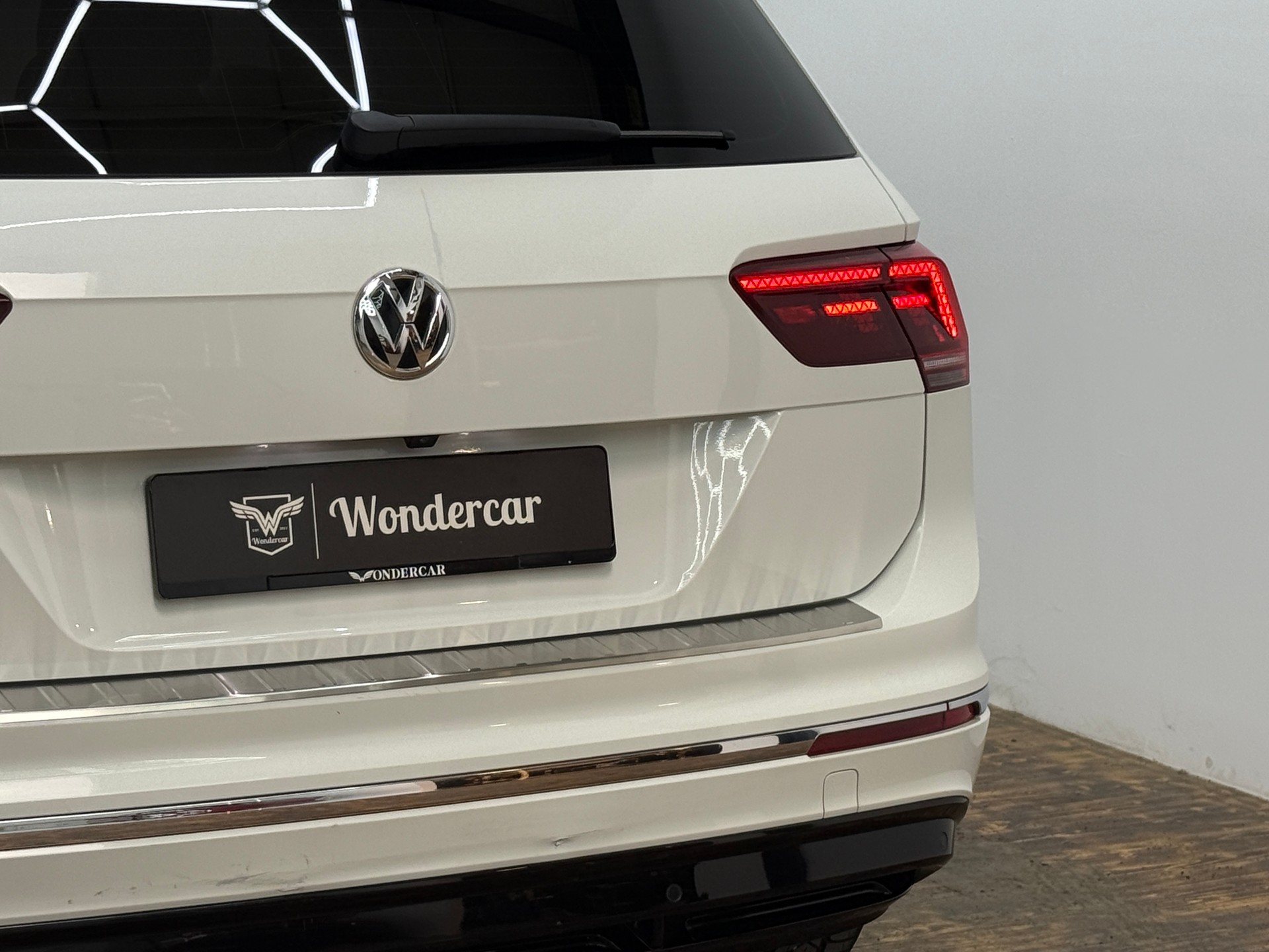 VW Tiguan 2.0TSI Highline 4Motion DSG-image-12