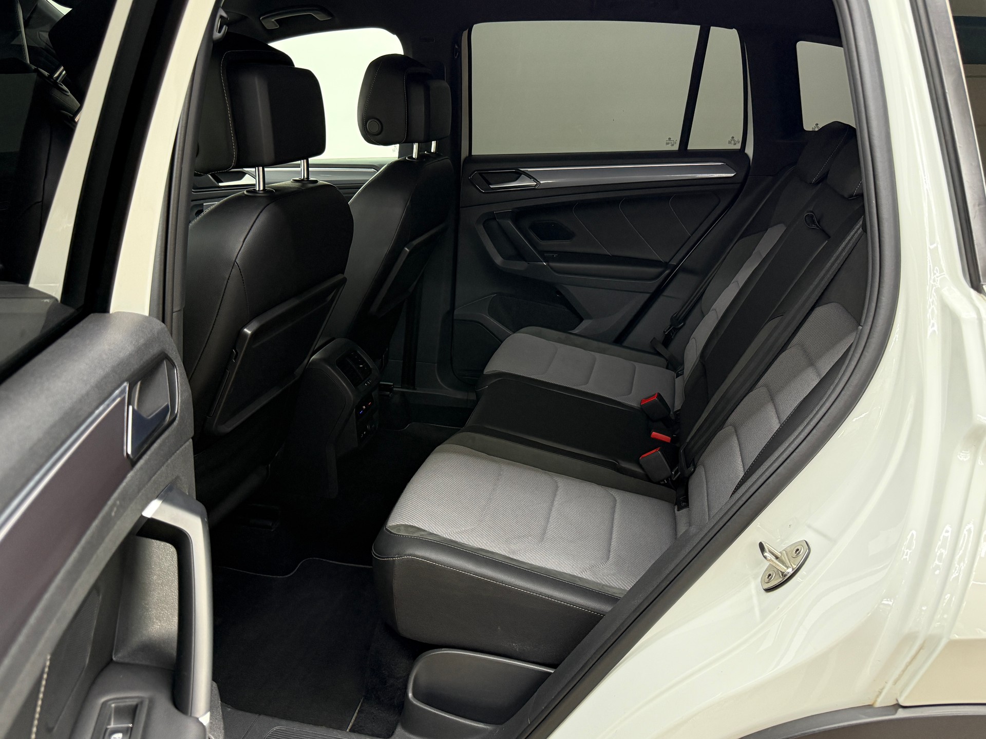 VW Tiguan 2.0TSI Highline 4Motion DSG-image-22