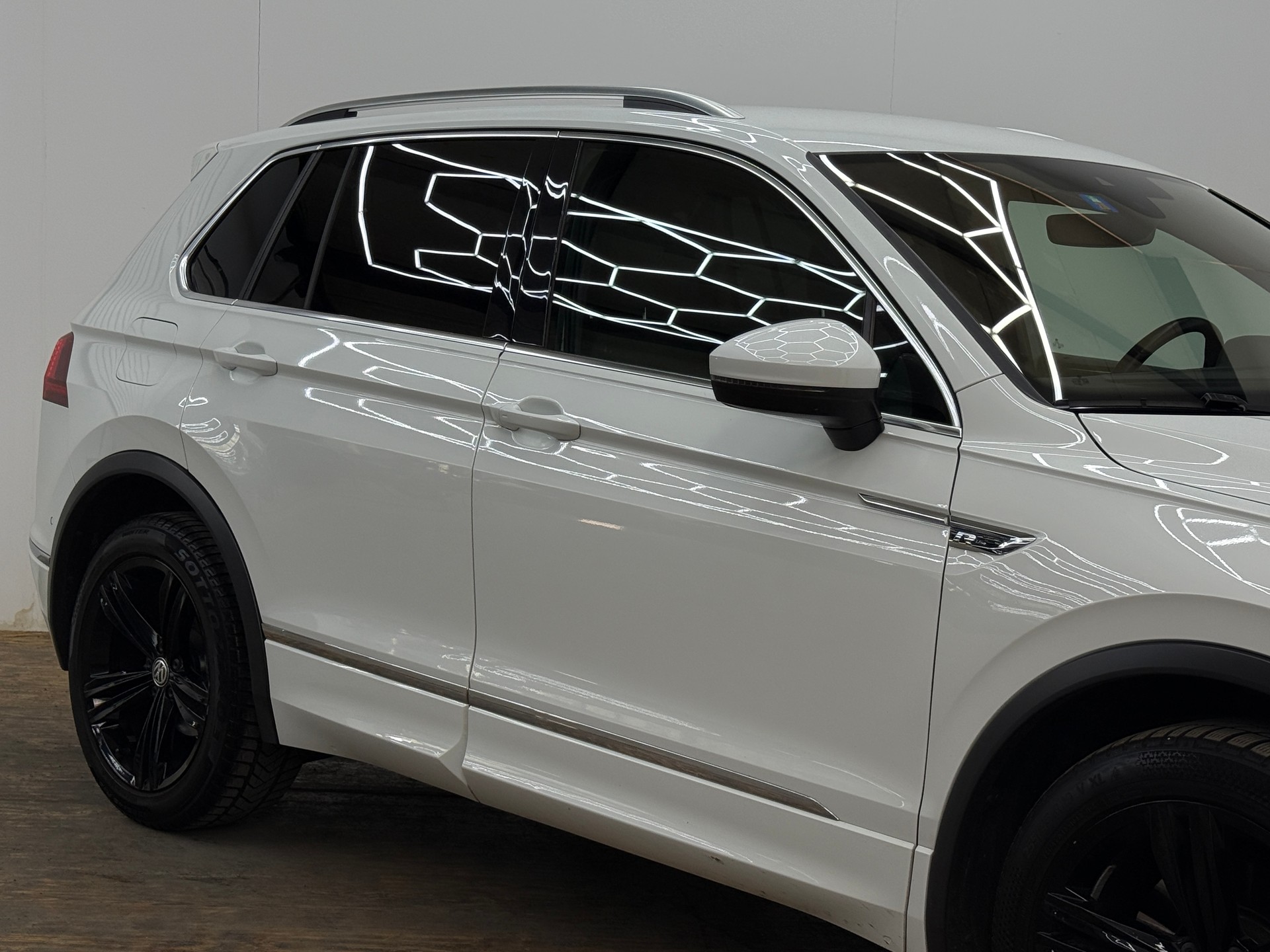 VW Tiguan 2.0TSI Highline 4Motion DSG-image-16