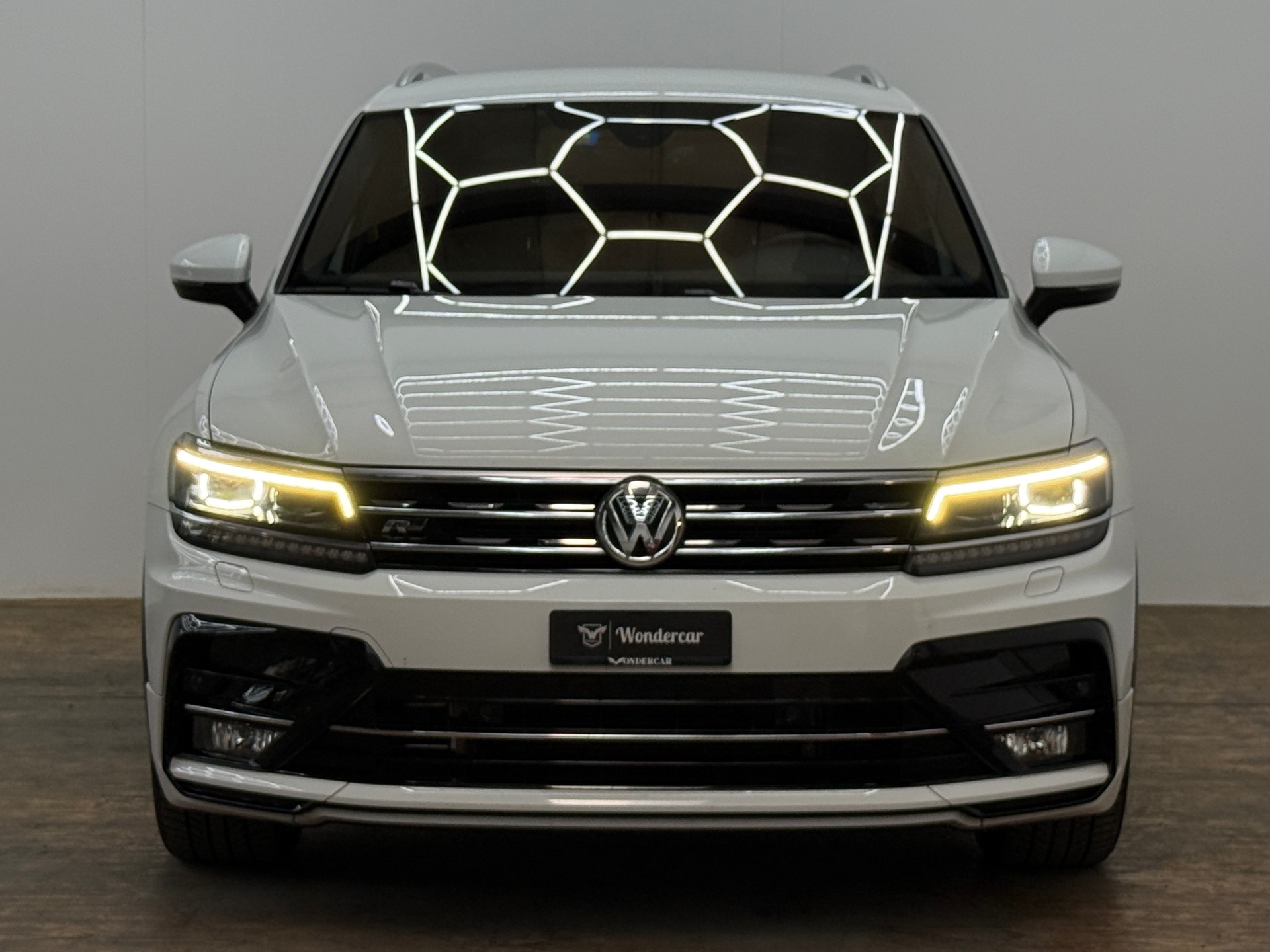 VW Tiguan 2.0TSI Highline 4Motion DSG-image-2