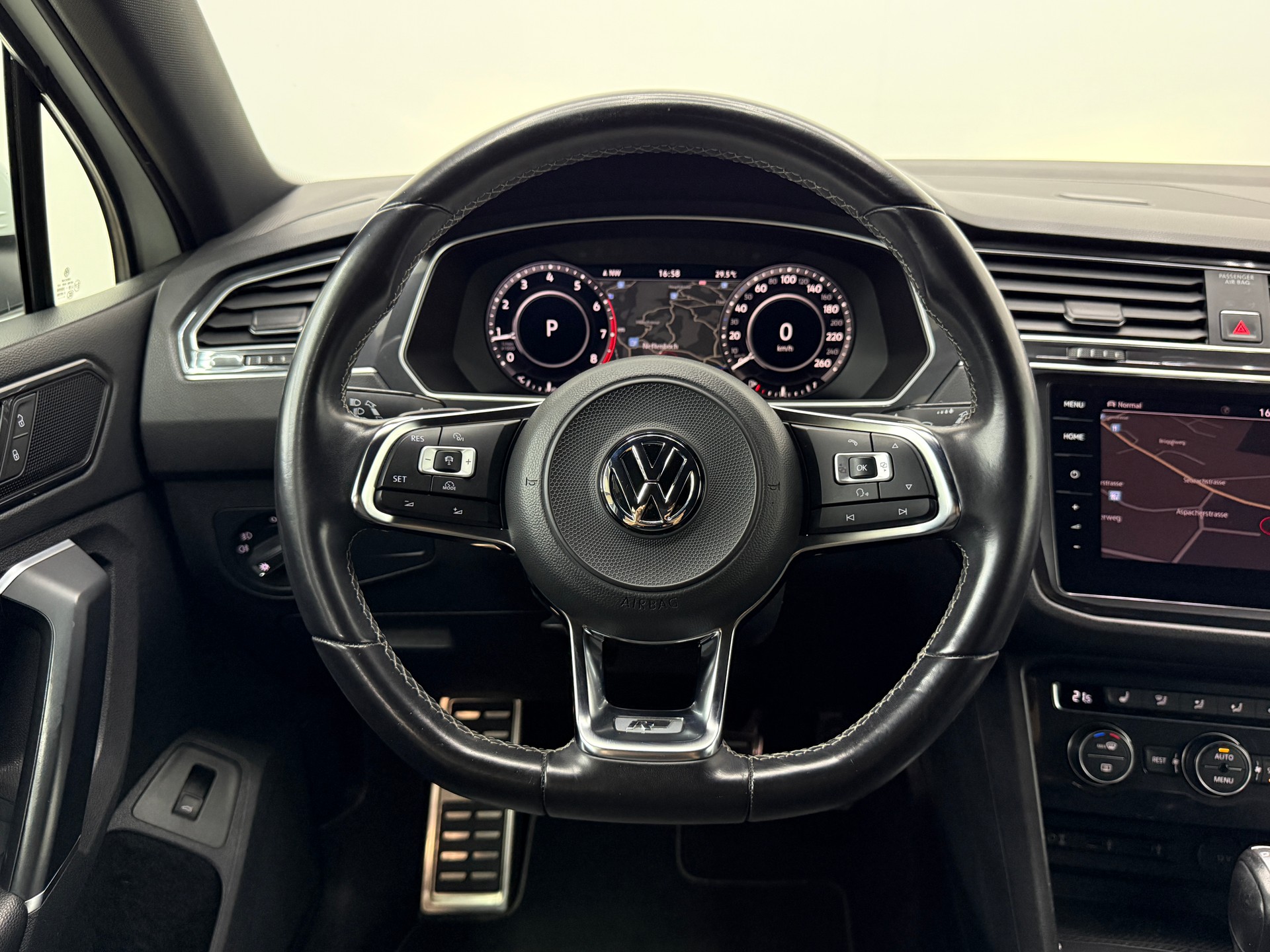 VW Tiguan 2.0TSI Highline 4Motion DSG-image-26